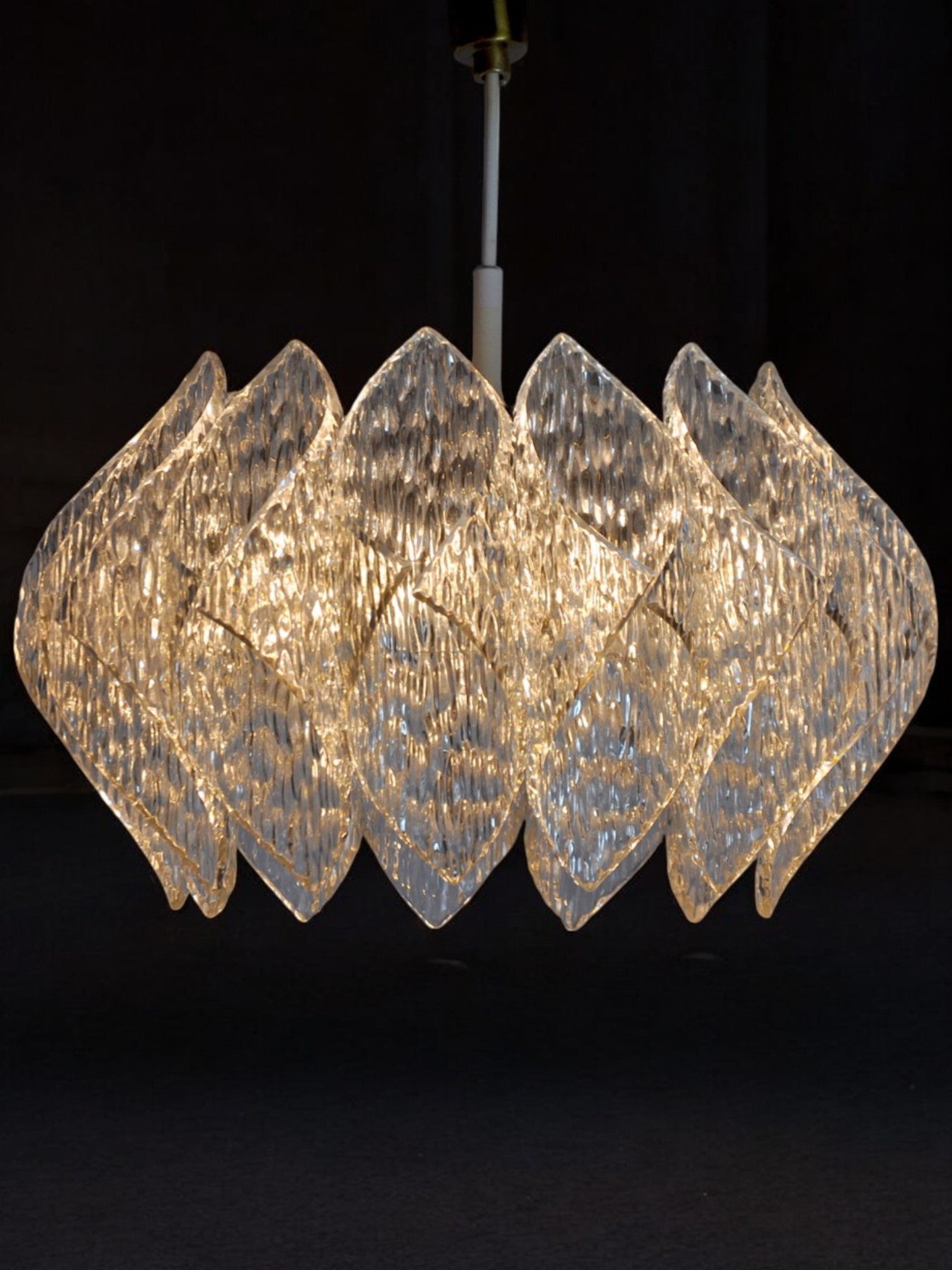 Space age chandelier, frosted effect in bakelite, France, 1970