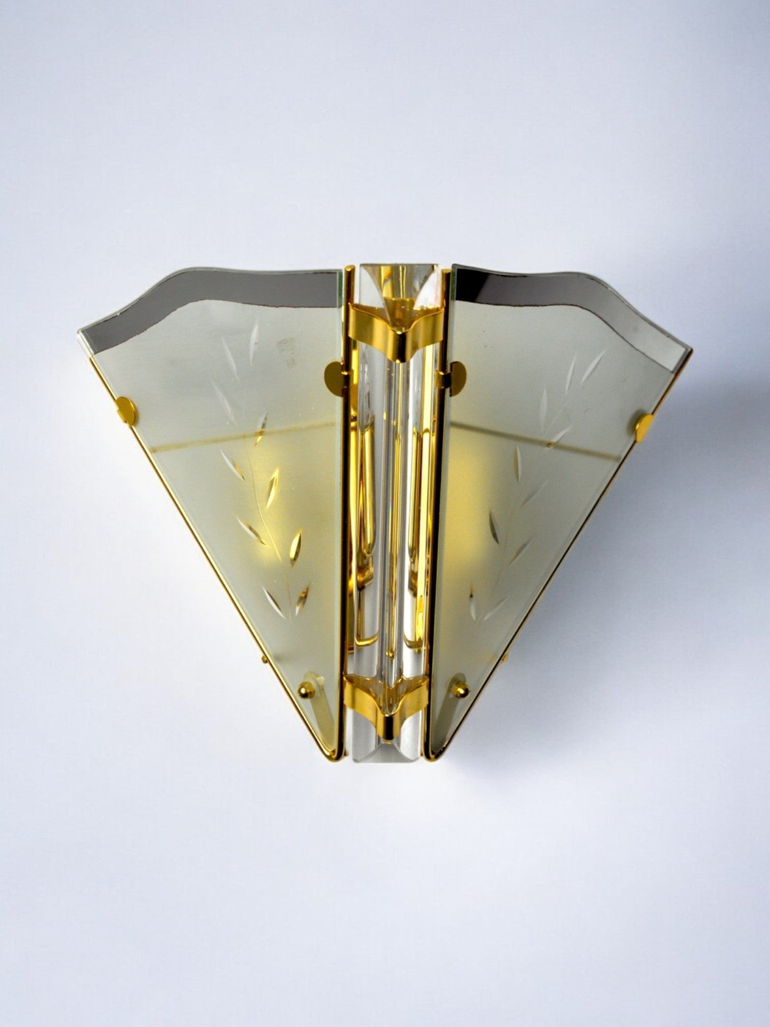 Regency wall lamp, triedri crystal, Italy, 1980