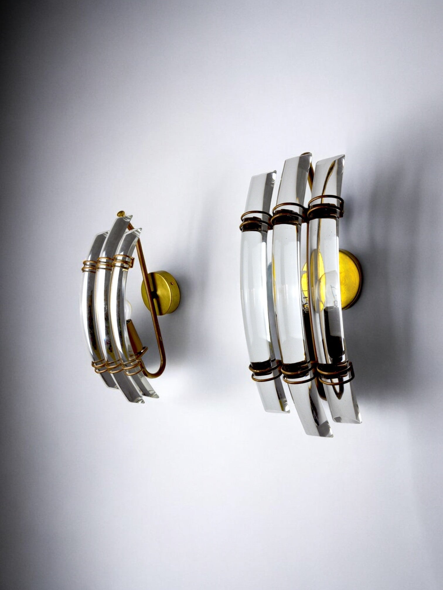 Paolo Venini sconces, murano crystals, Italy, 1970 - a Pair