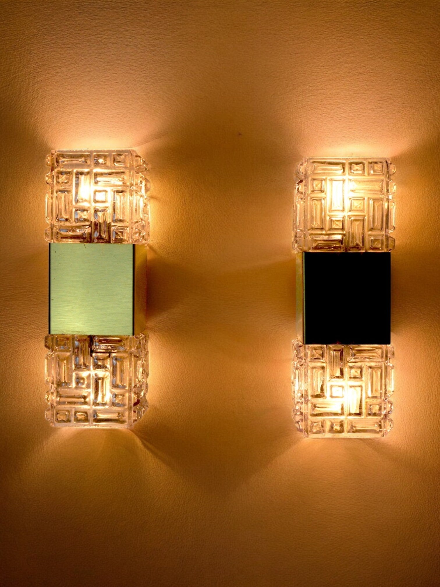 Pair of Maison Sciolari sconces, murano crystals, Italy 1970