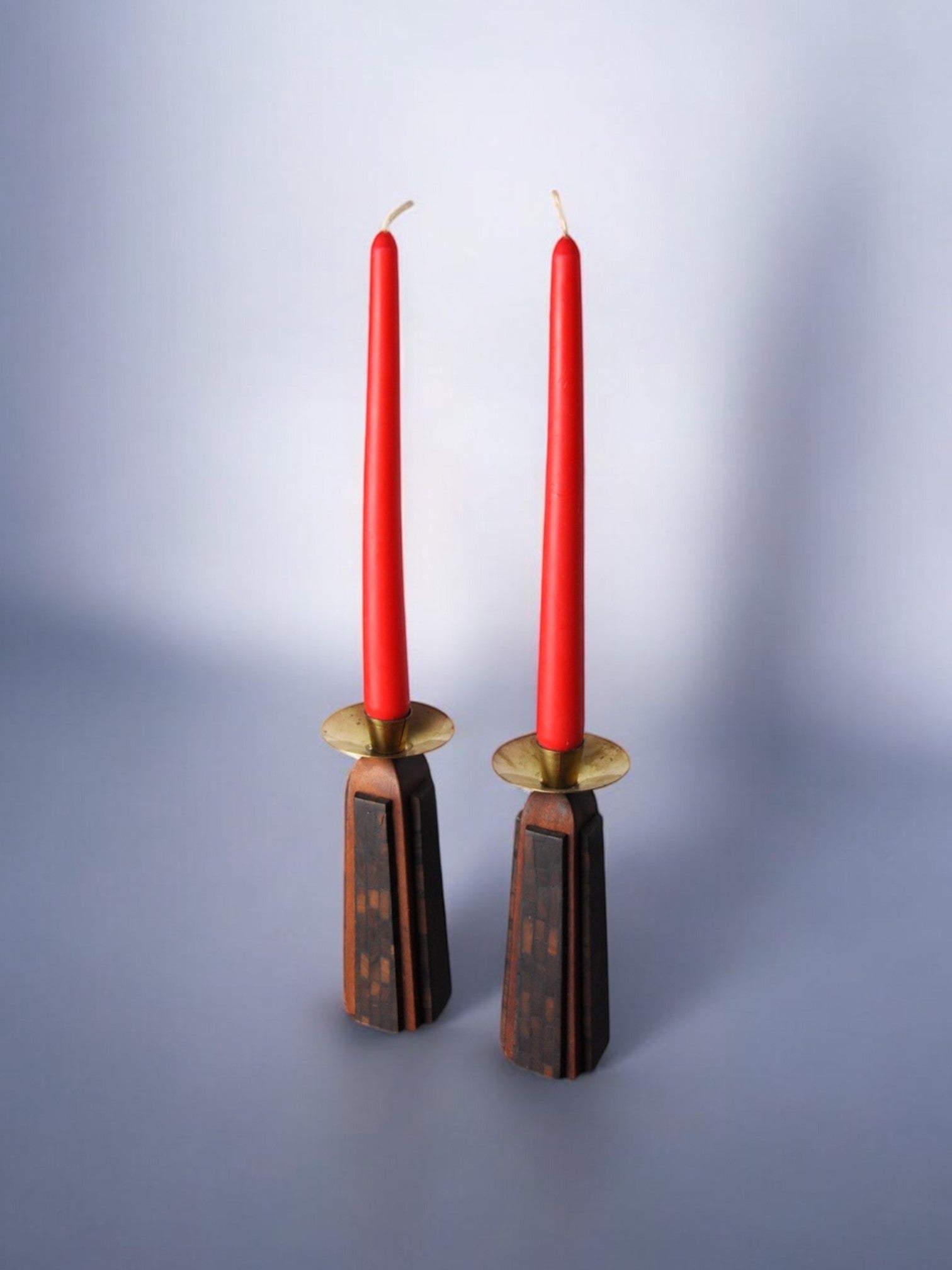 Pair of "David" candlesticks in olive wood, Handcrafted in Israel, 1960