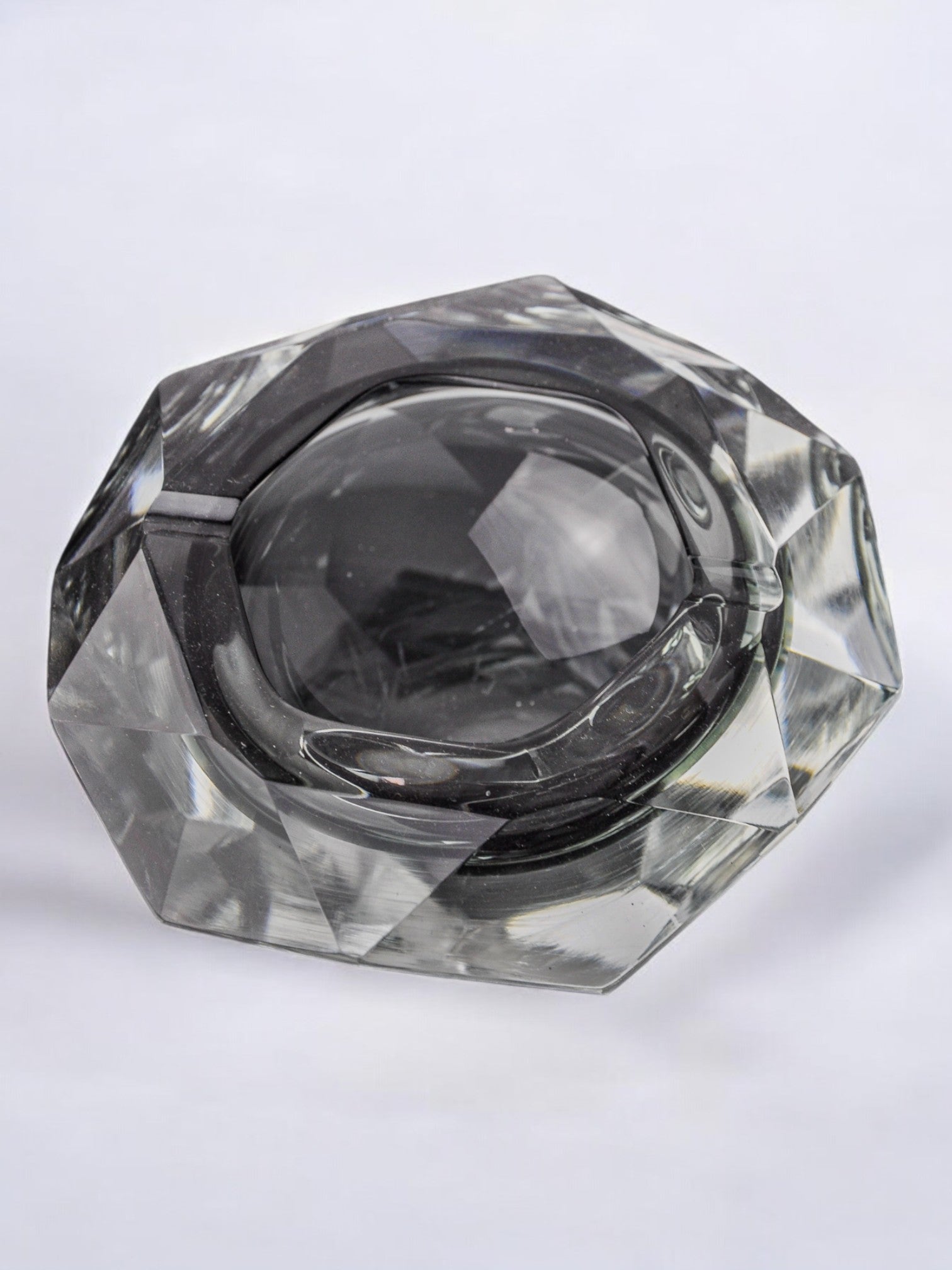 Gray Sommerso ashtray by Seguso, faceted glass, Murano, Italy, 1970