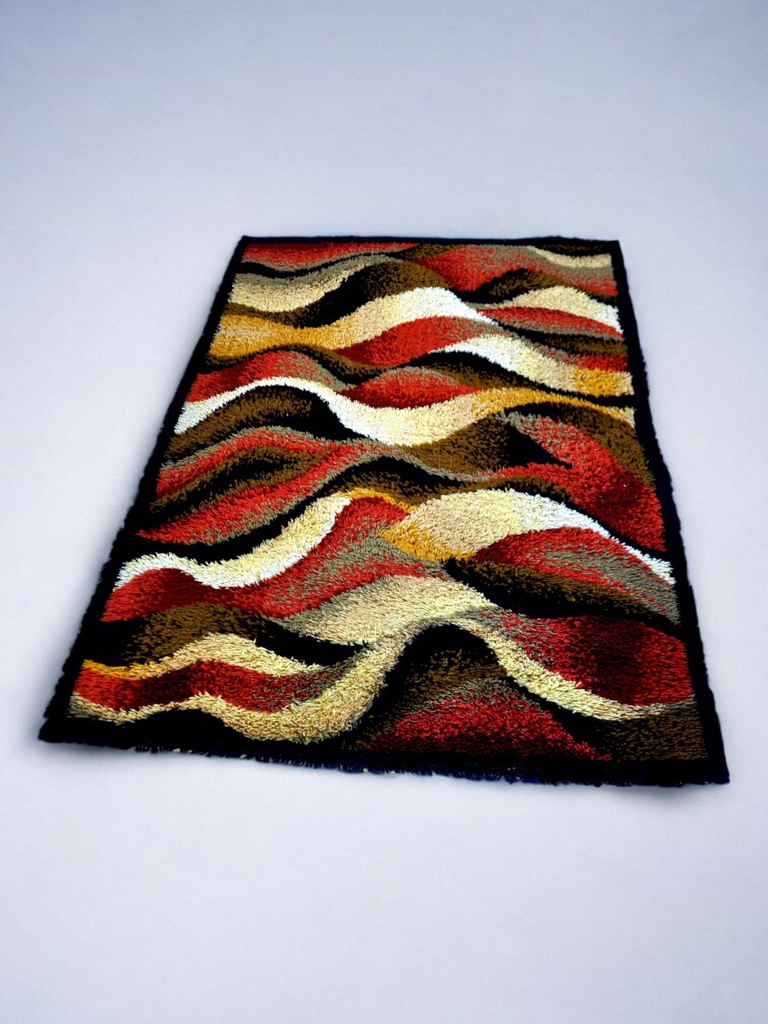 Dutch Desso rug in wool 200x140cm
