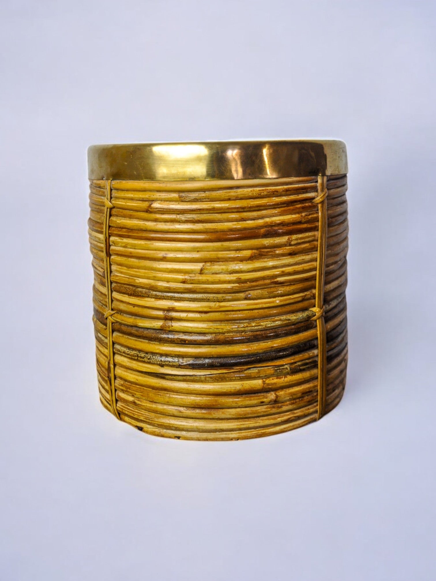 Rattan and brass basket, Italy, 1970, 25 cm diam
