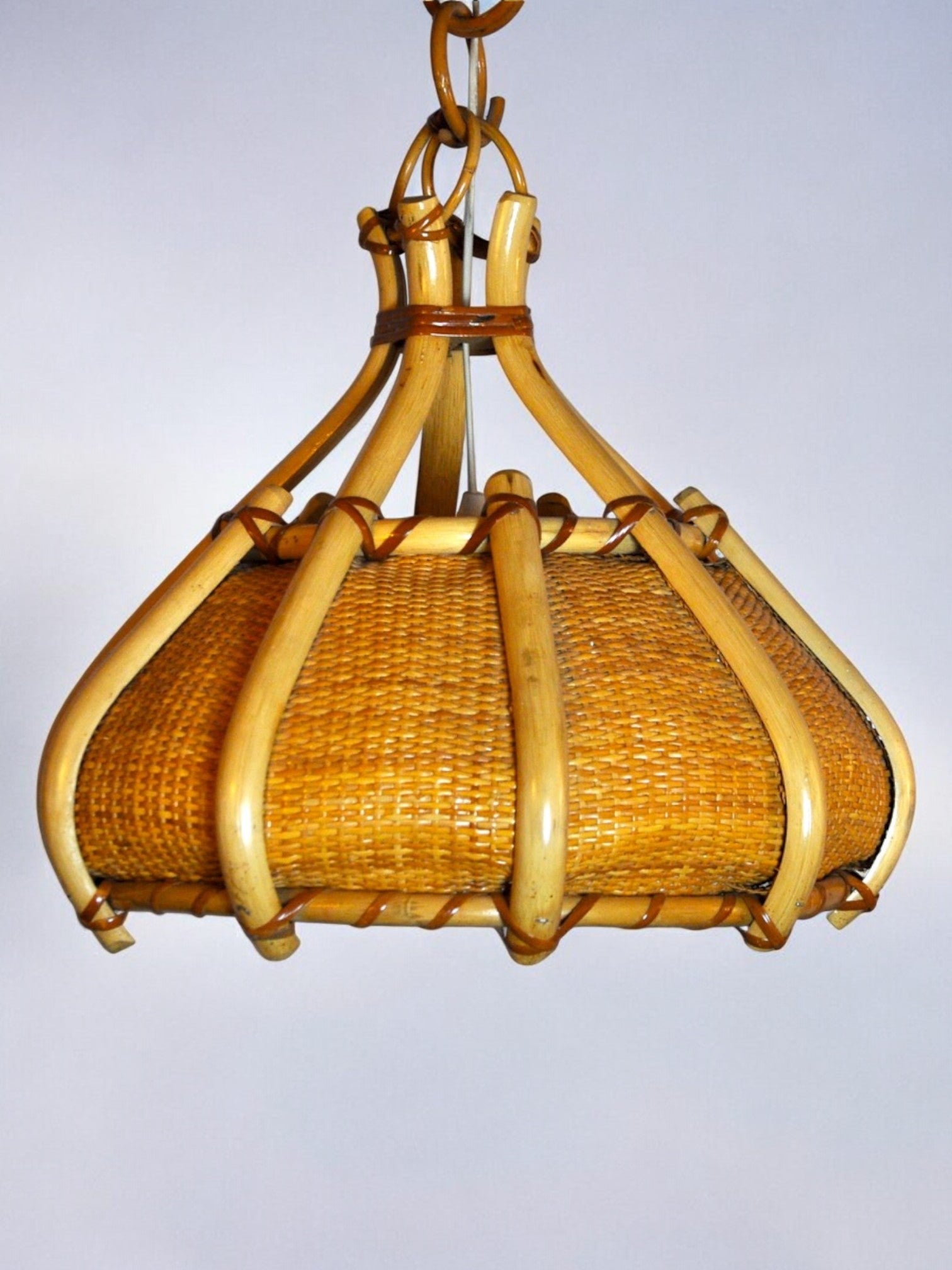 Rattan suspension France 1960