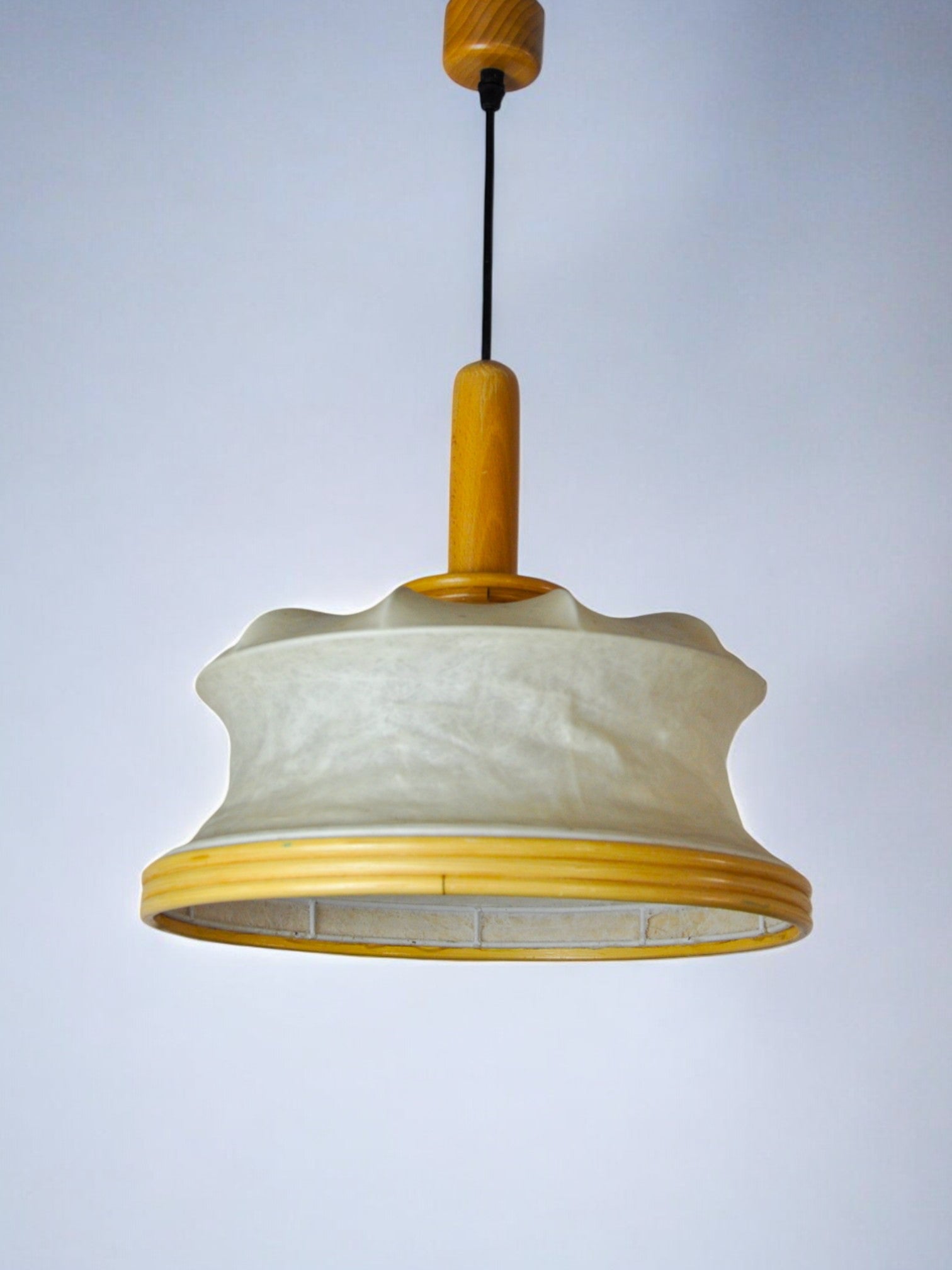 Cocoon" pendant light, resin and pine, Italy, 1970