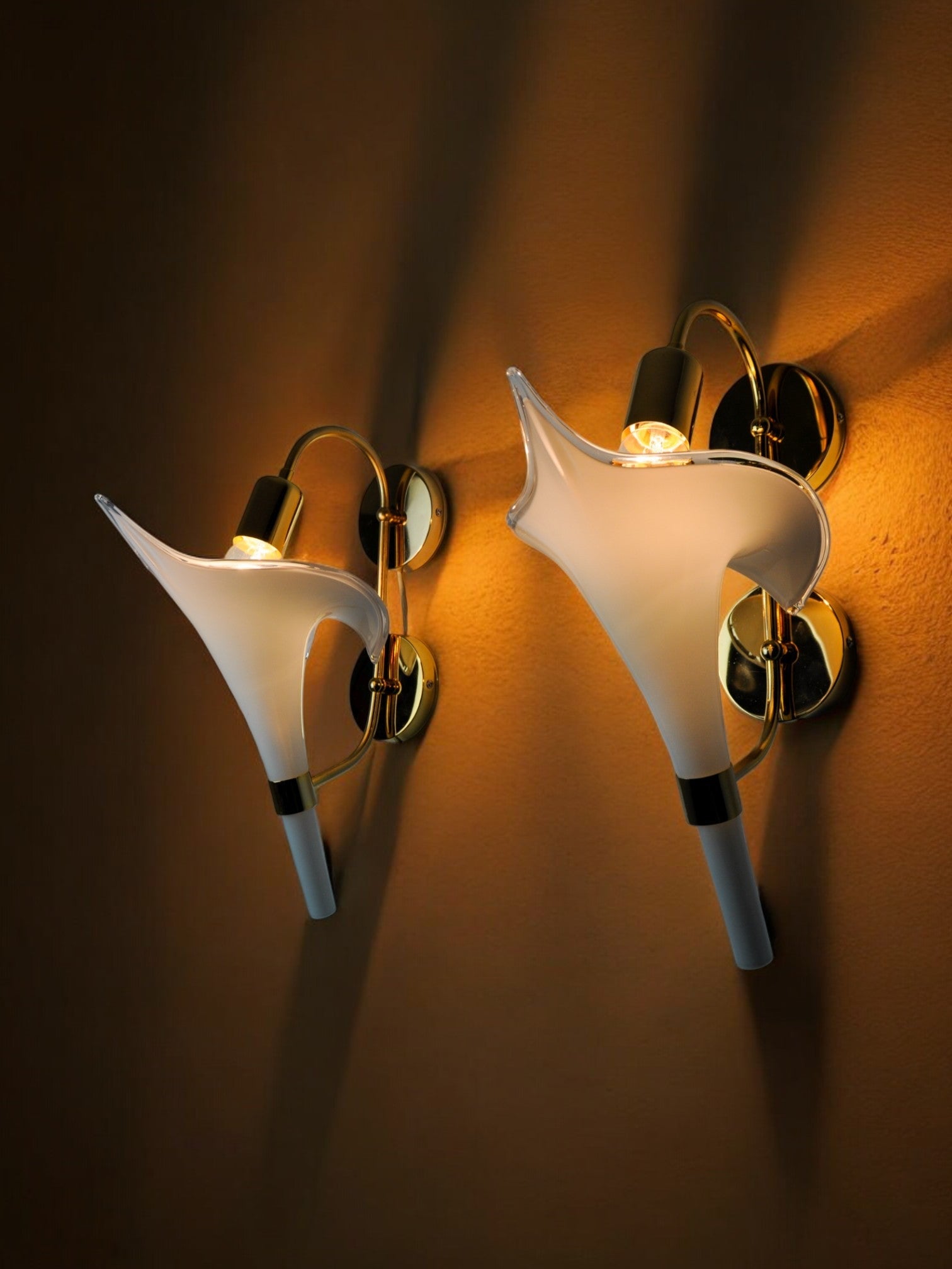 Pair of Calla lily sconces, murano glass, Italy, 1970