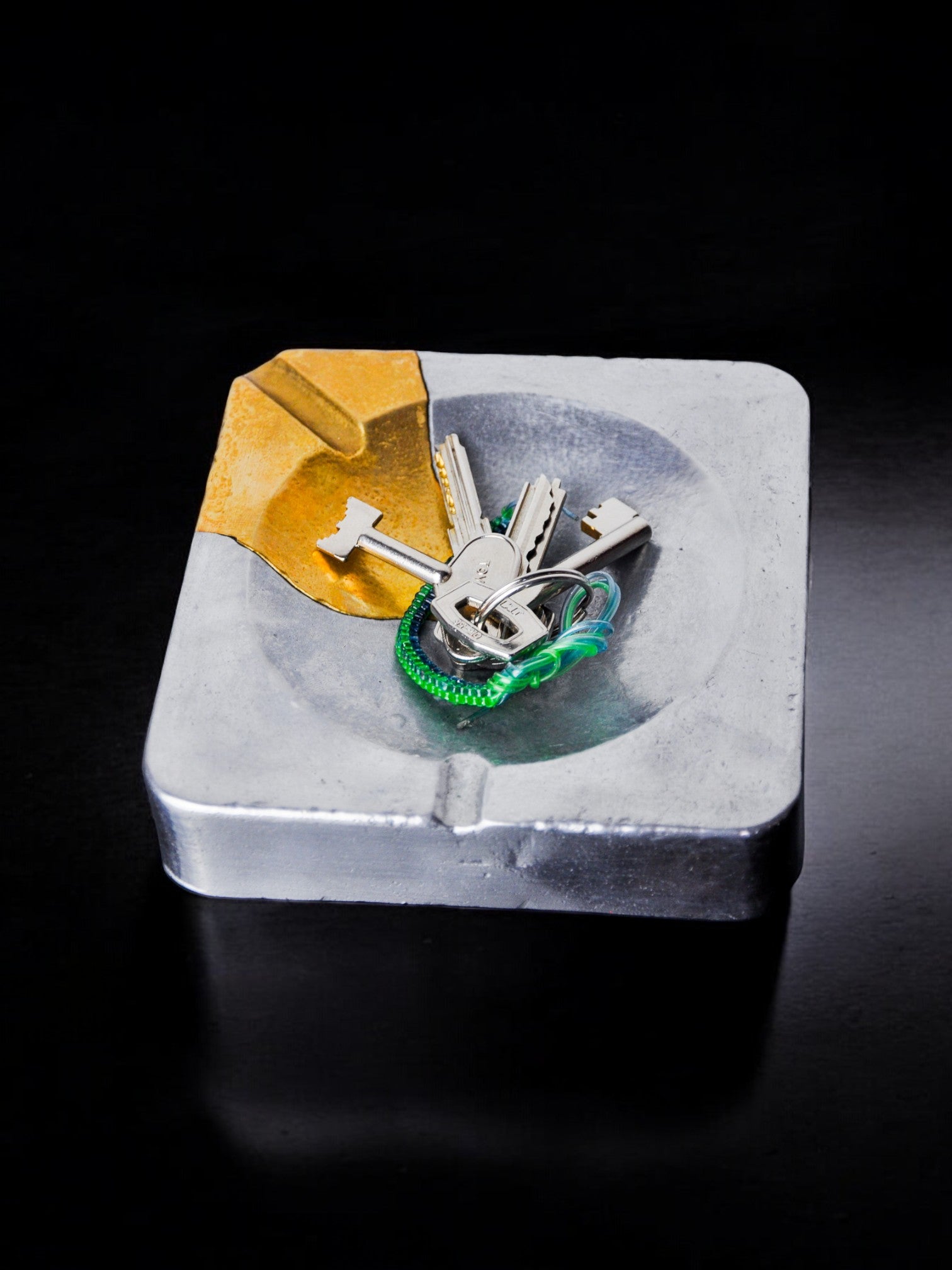 Brutalist ashtray by Art3, brass and aluminum, Spain, 1970