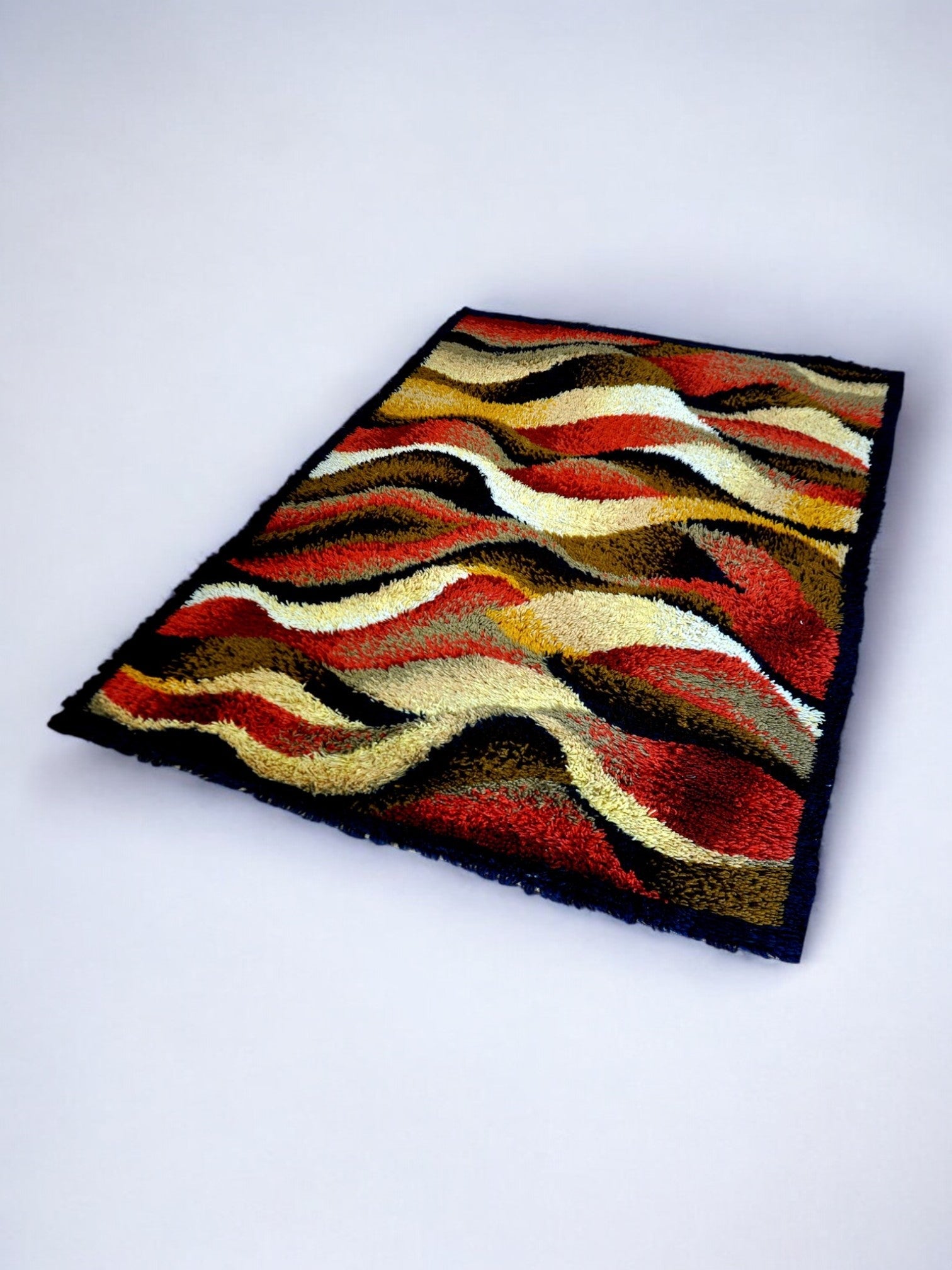 Dutch Desso rug in wool 200x140cm