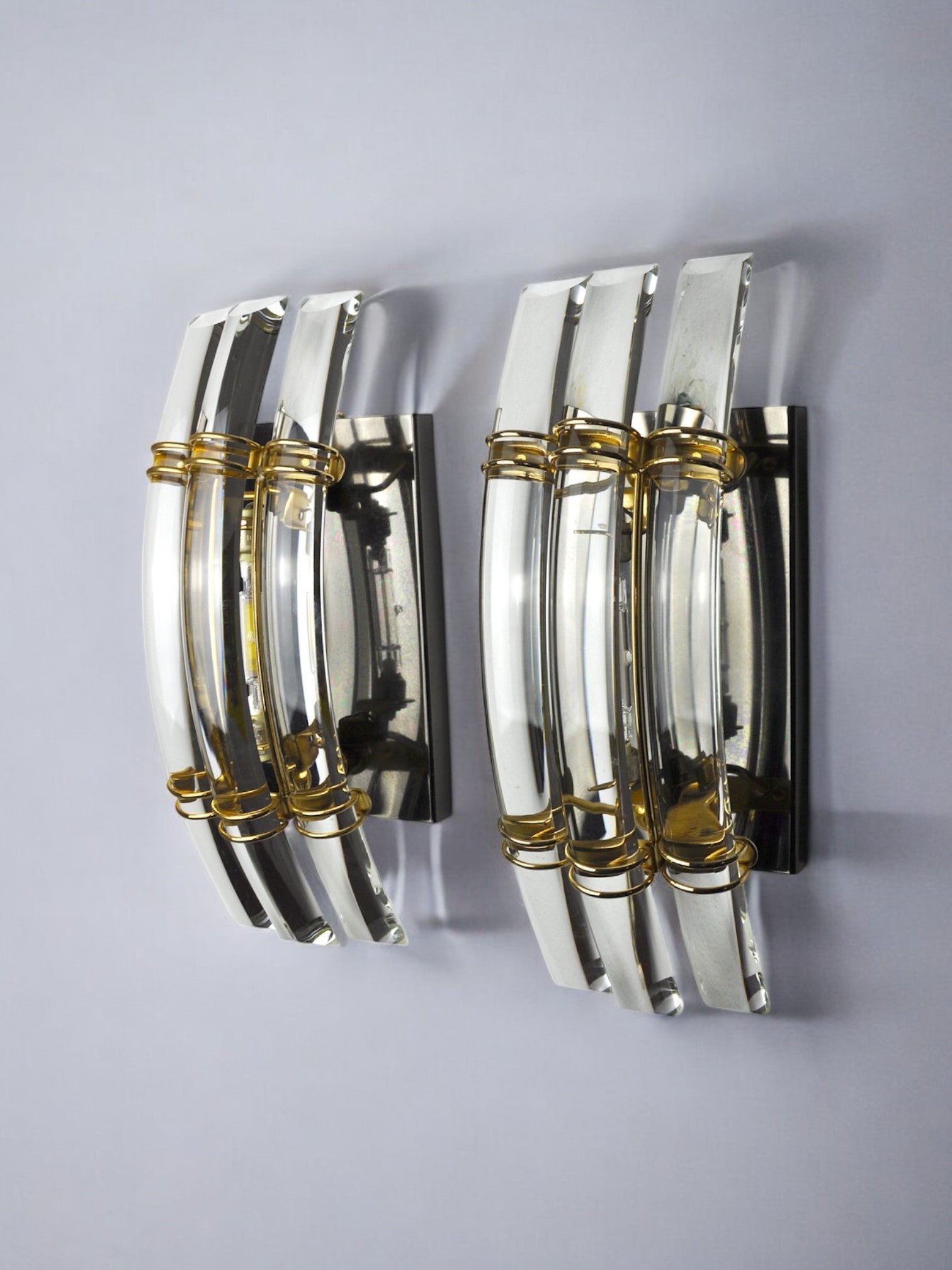 Pair of Venini sconces, Murano cut glass, Italy, 1970