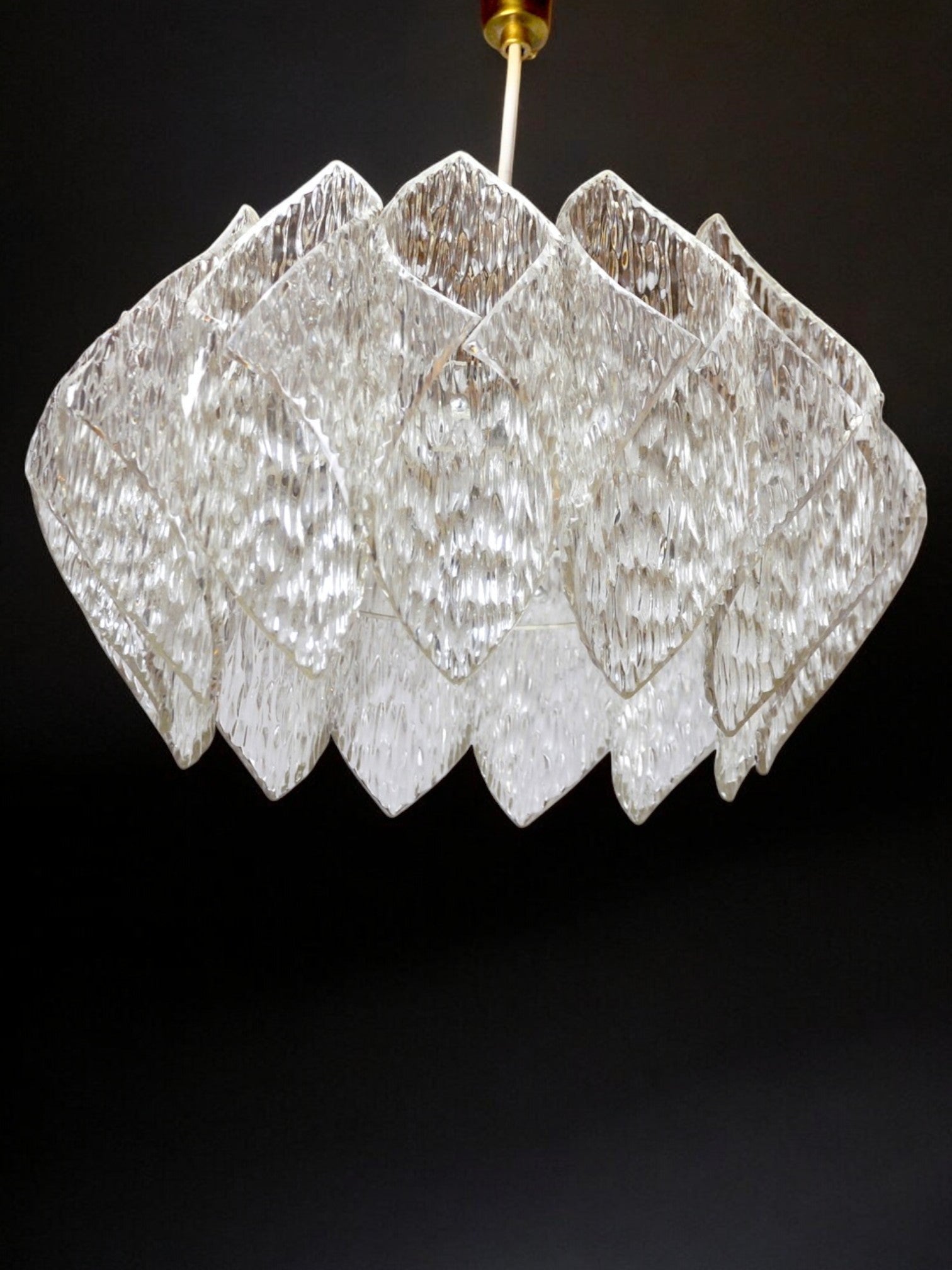 Space age chandelier, frosted effect in bakelite, France, 1970