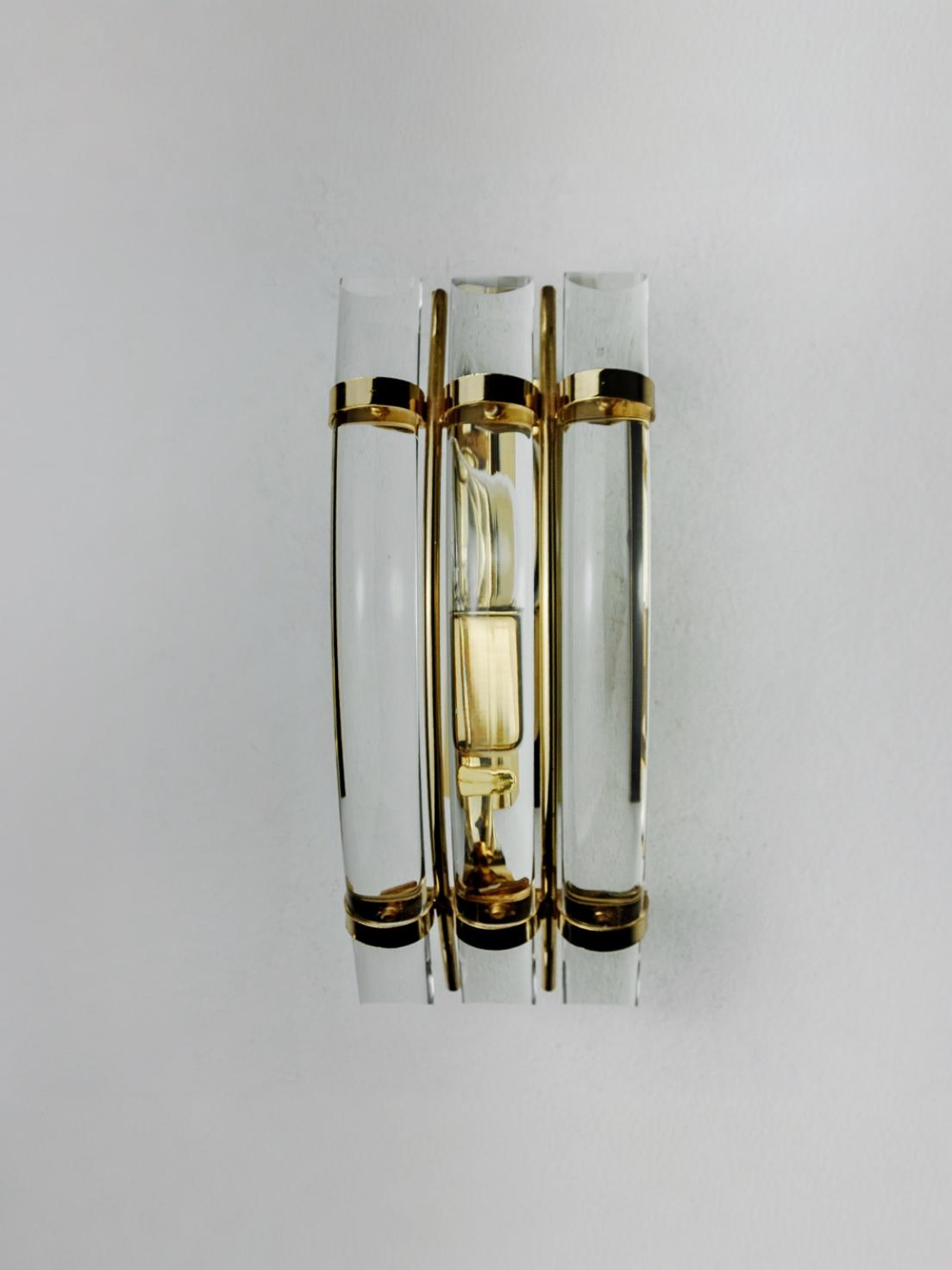 Venini wall lamp, half-moon curved glass, murano, italy, 1970