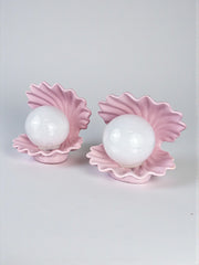 Pair of pink ceramic shell-shaped table lamps, Italy, 1970s