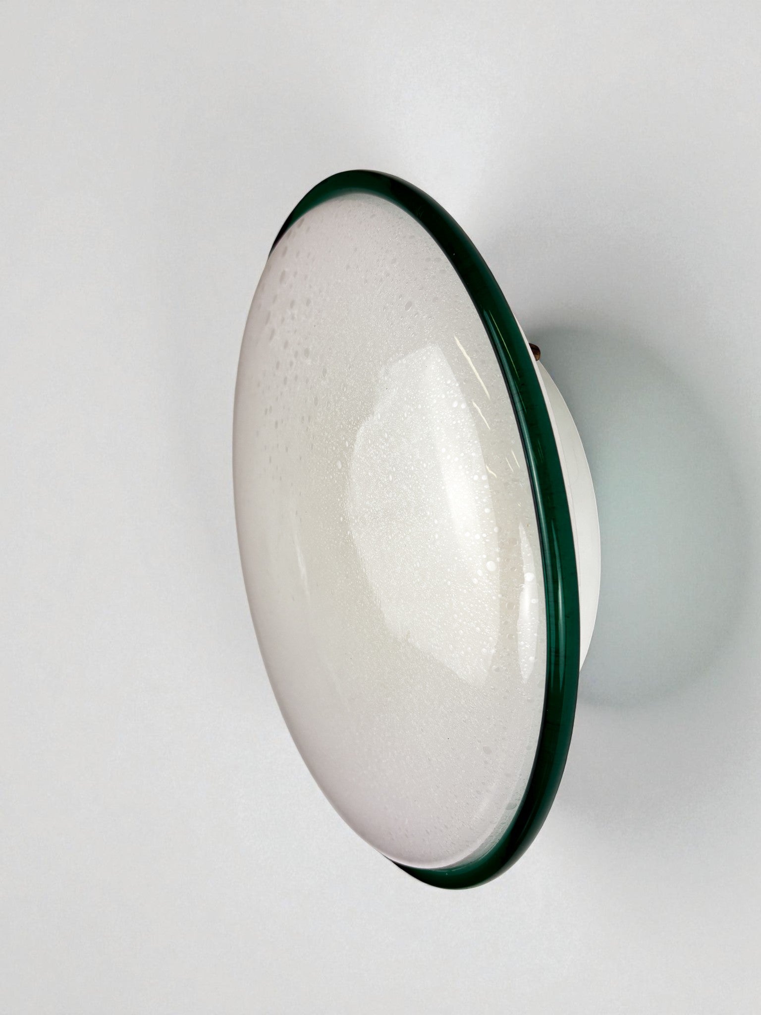 "Ronda" Wall Light by Leucos – Green Rim & Frosted Murano Glass, Italy 1970s