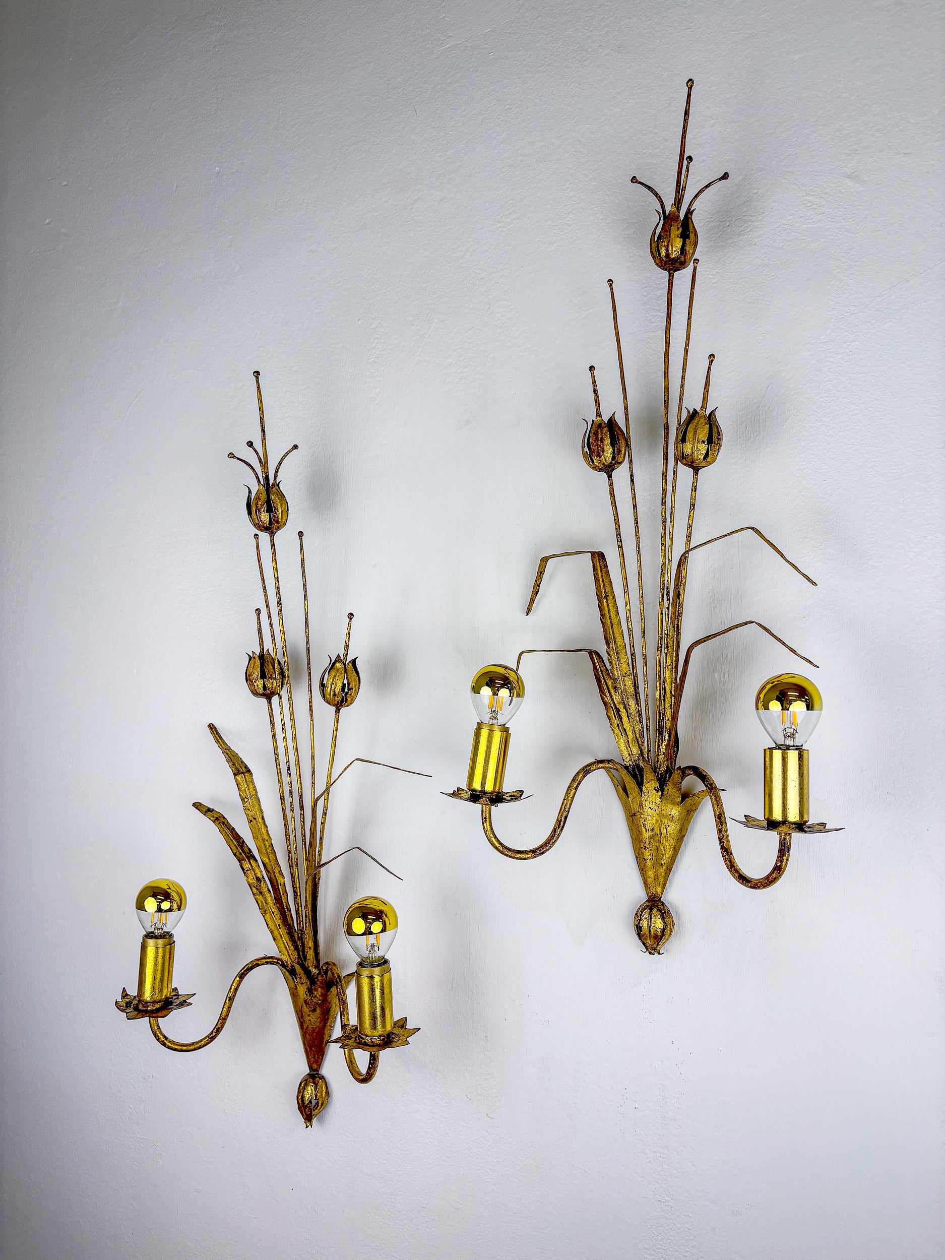 Pair of Gilt Metal "Tulip Bouquet" Wall Sconces by Florart, France, 1960s