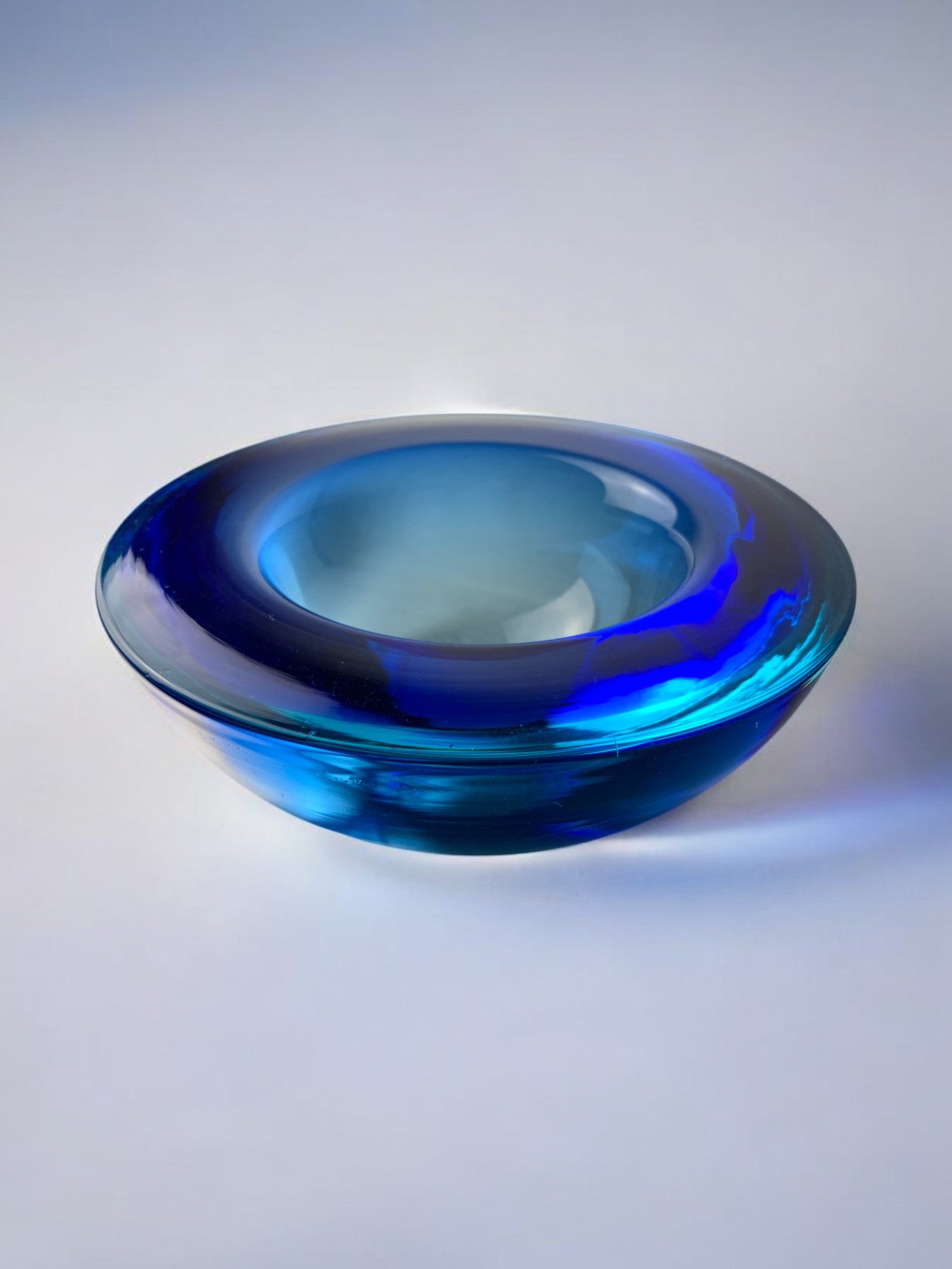 Circular blue Murano glass tray by Flavio Poli