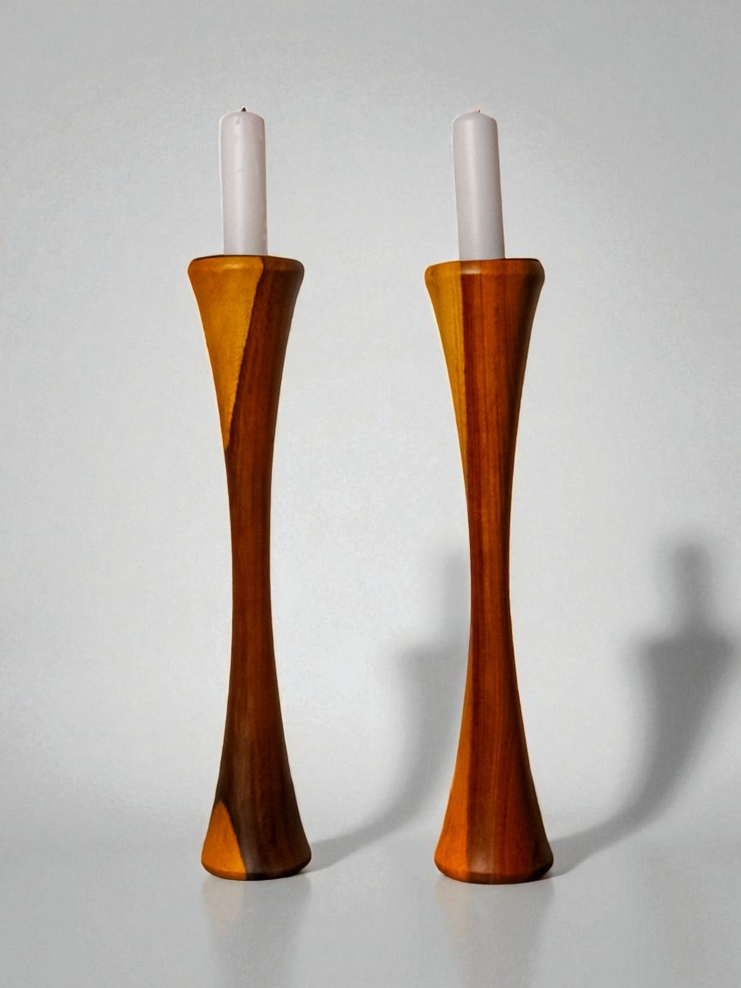 Pair of scandinavian candleholder in Wood, Denmark, 1980's