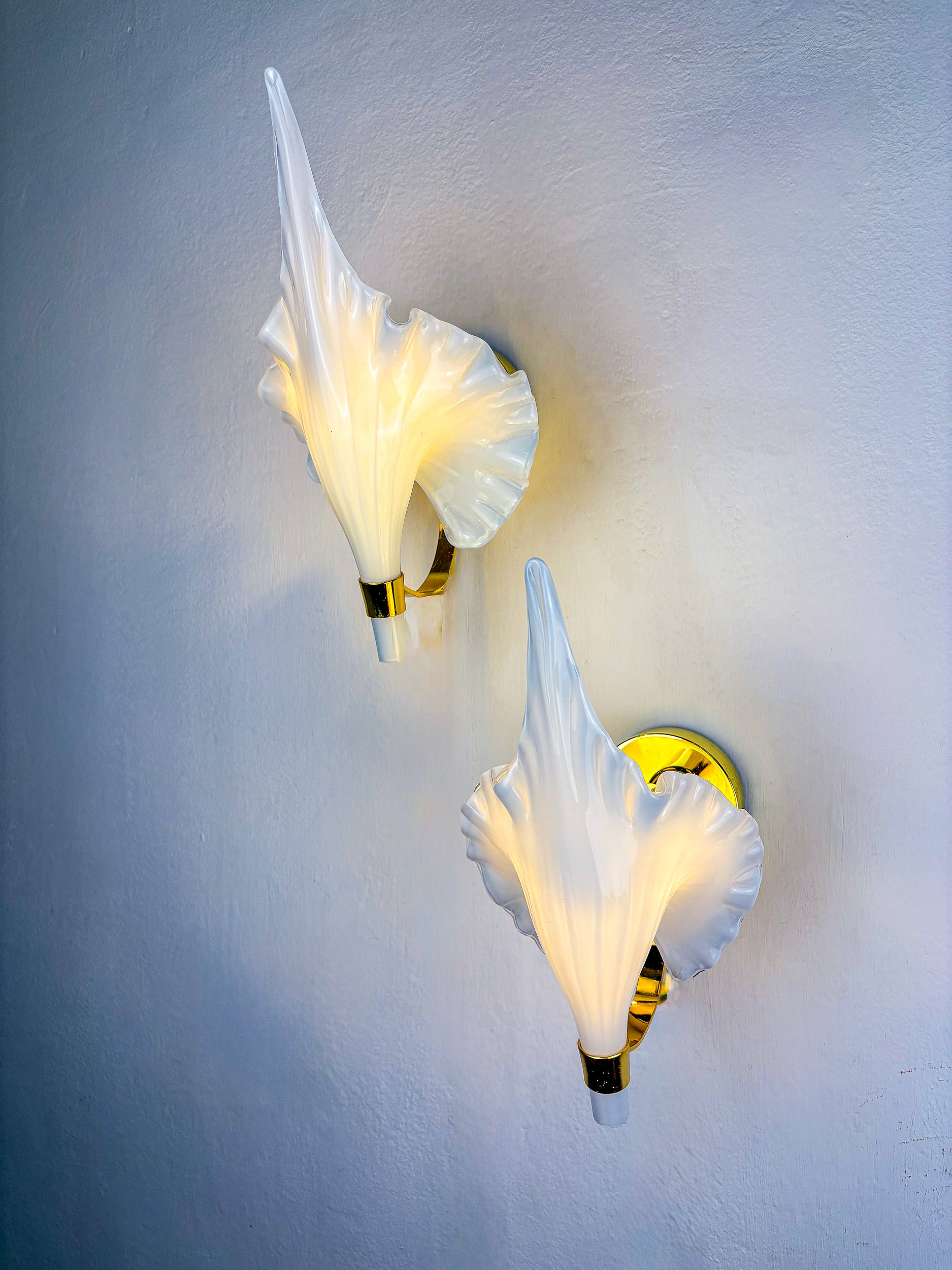 Pair of Italian "Calla Lily" Leaf-Shaped Wall Sconces, Murano Glass & Gilt Brass, Circa 1970's