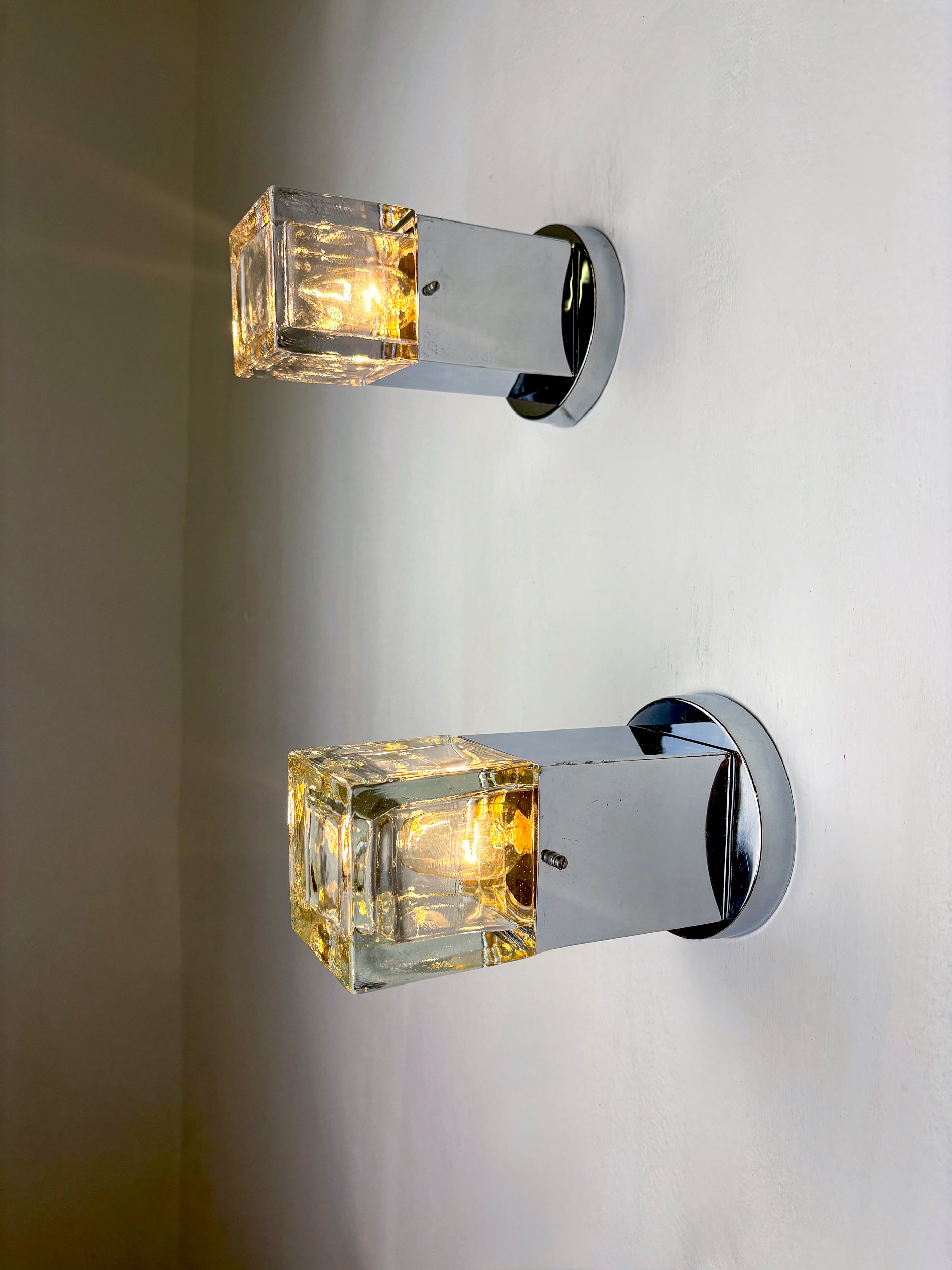 Pair of Cubique Sciolari Wall Sconces – Chrome & Murano Glass, Italy 1970s