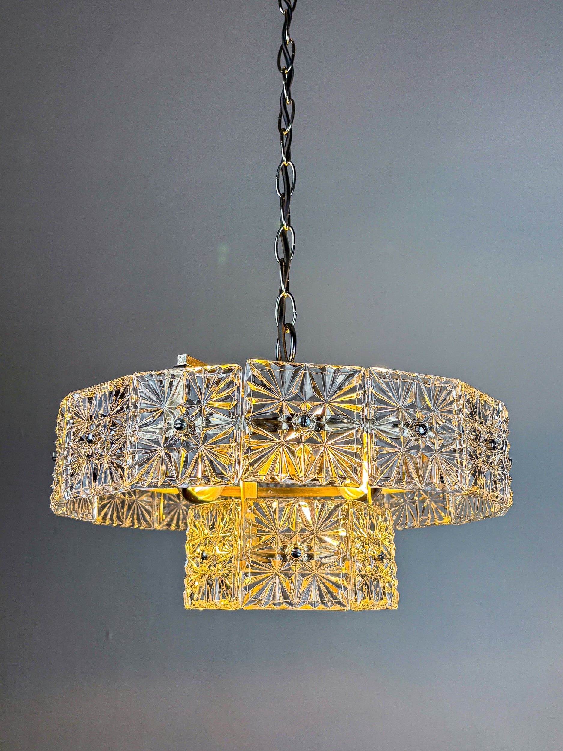 Kinkeldey 2-Tier Cut Crystal Chandelier, Gilt Brass, 1970s, Germany