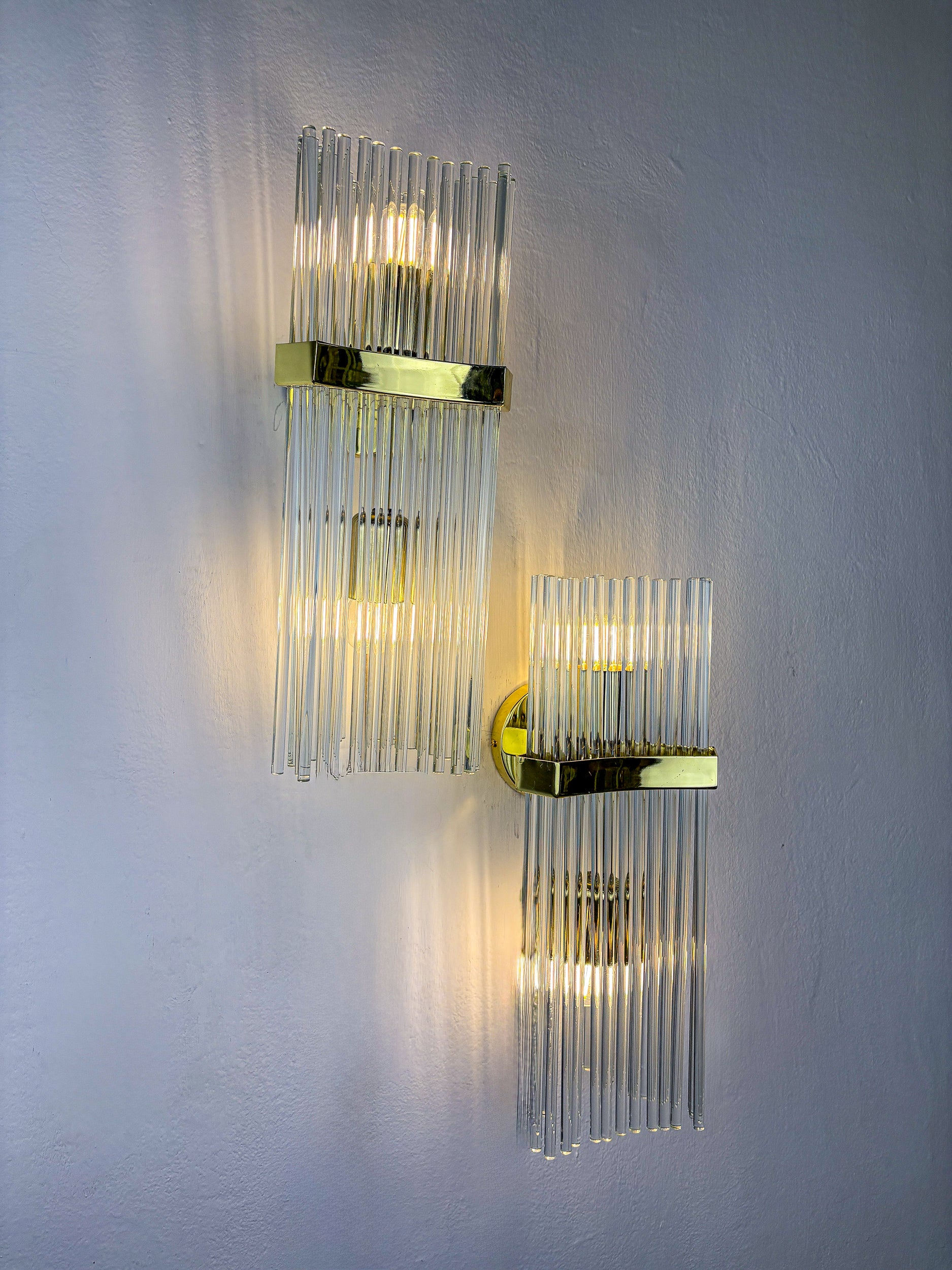 Pair of wall lights from Sciolari for Lightolier, Italy, Circa 1970's