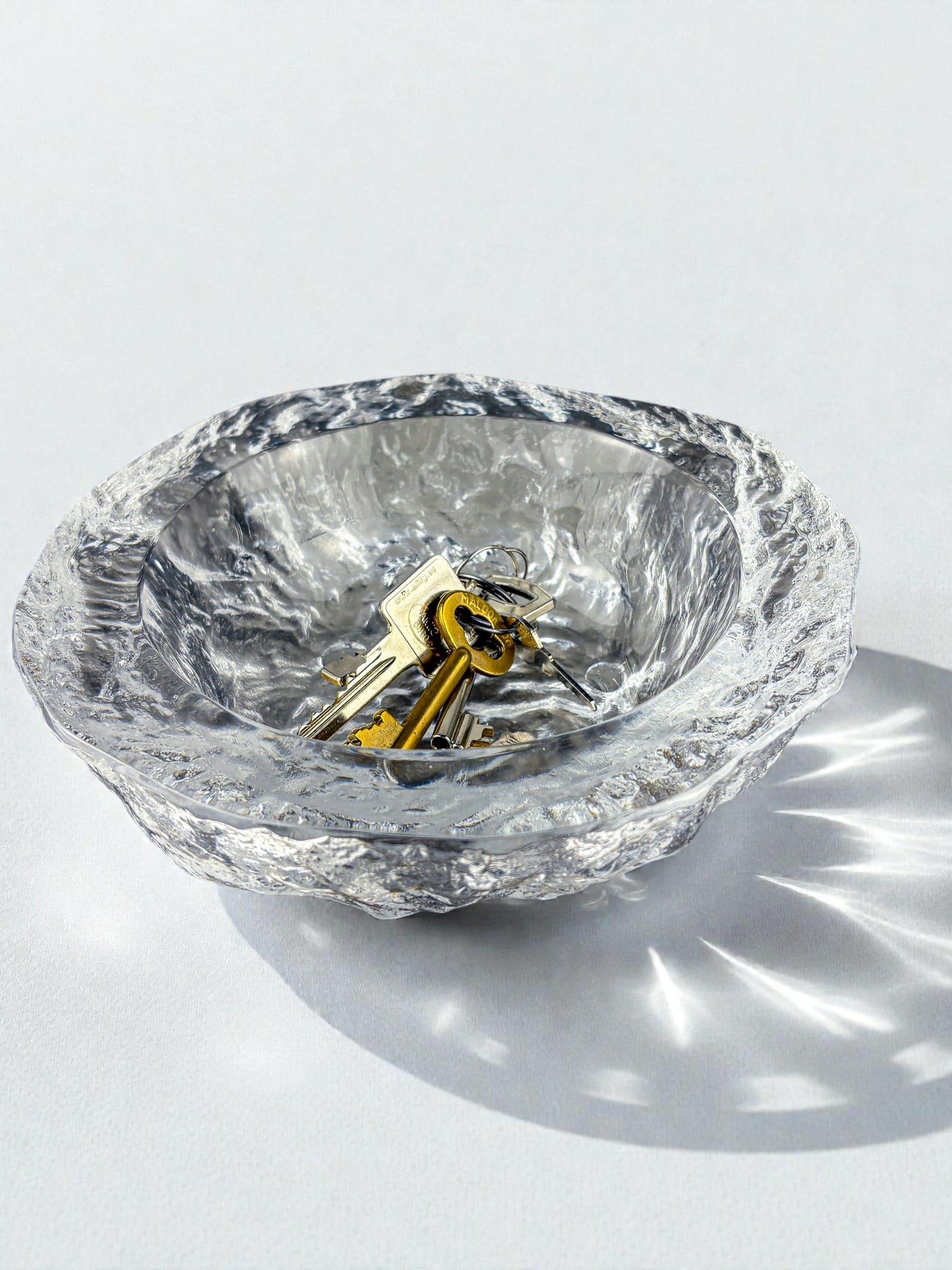 Brutalist "Iceberg" Vide poches, Textured Crystal Glass, Sweden, 1970's