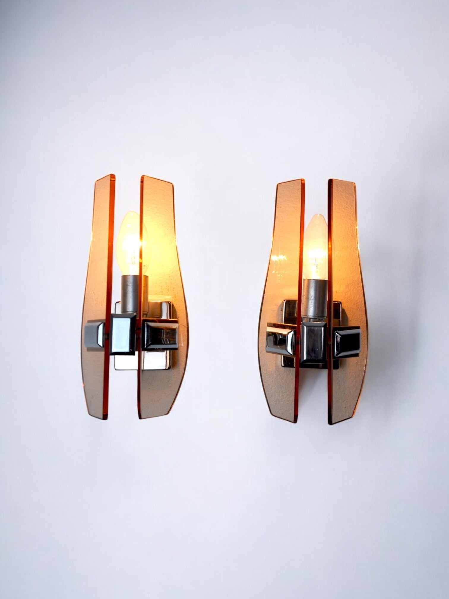 Pair of Veca Rose sconces, Murano glass, Italy, 1960