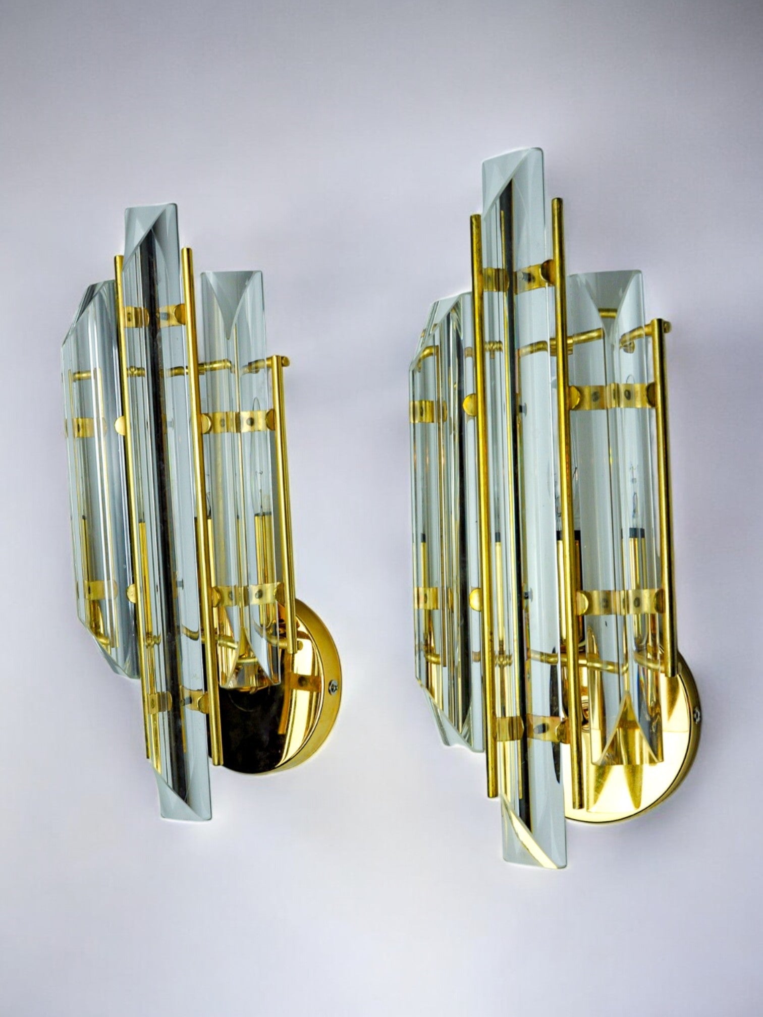 Pair of Venini wall lights, triedri glass, murano, Italy 1970