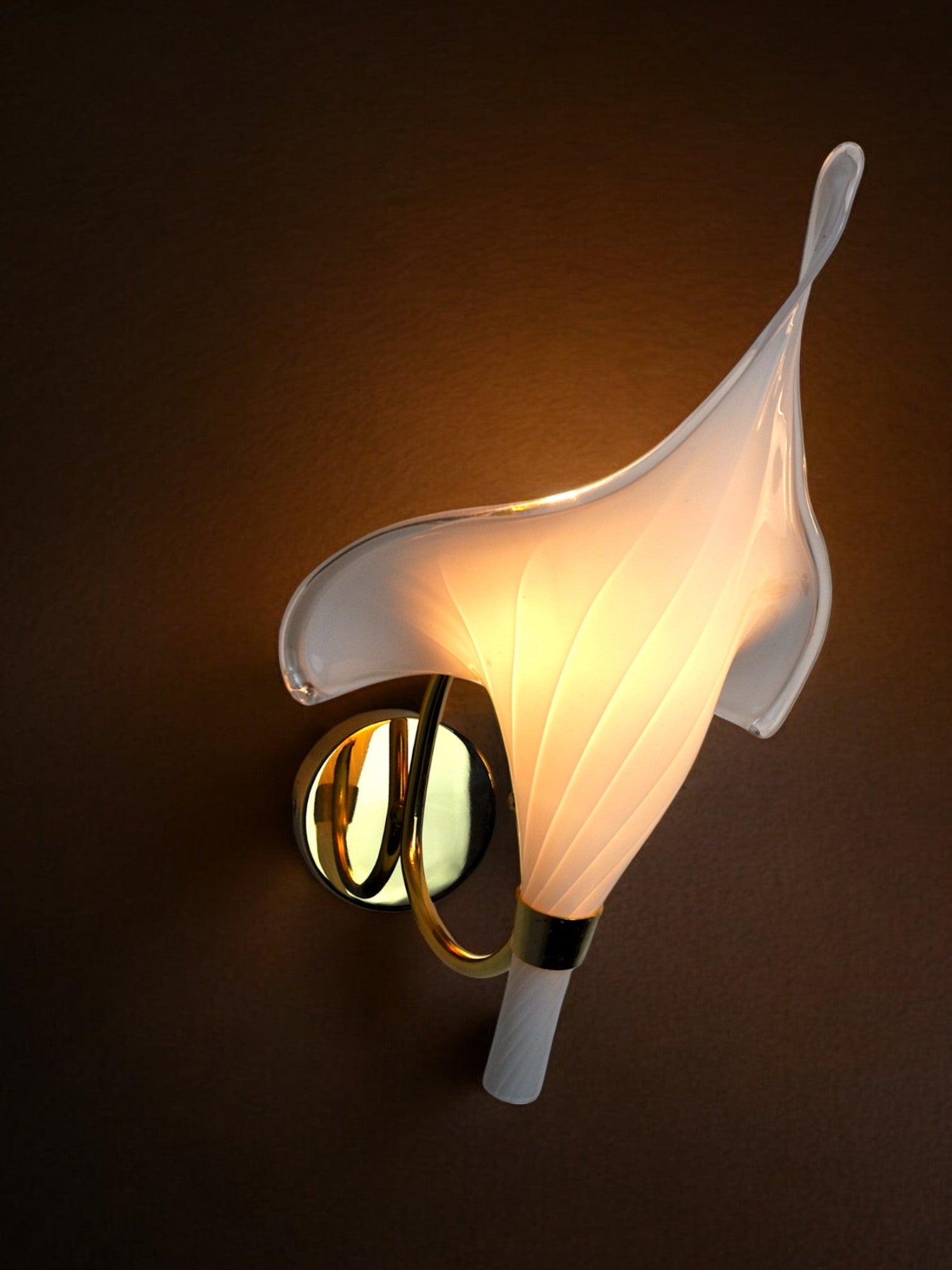 Pair of calla lily sconces, murano glass, Italy, 1970