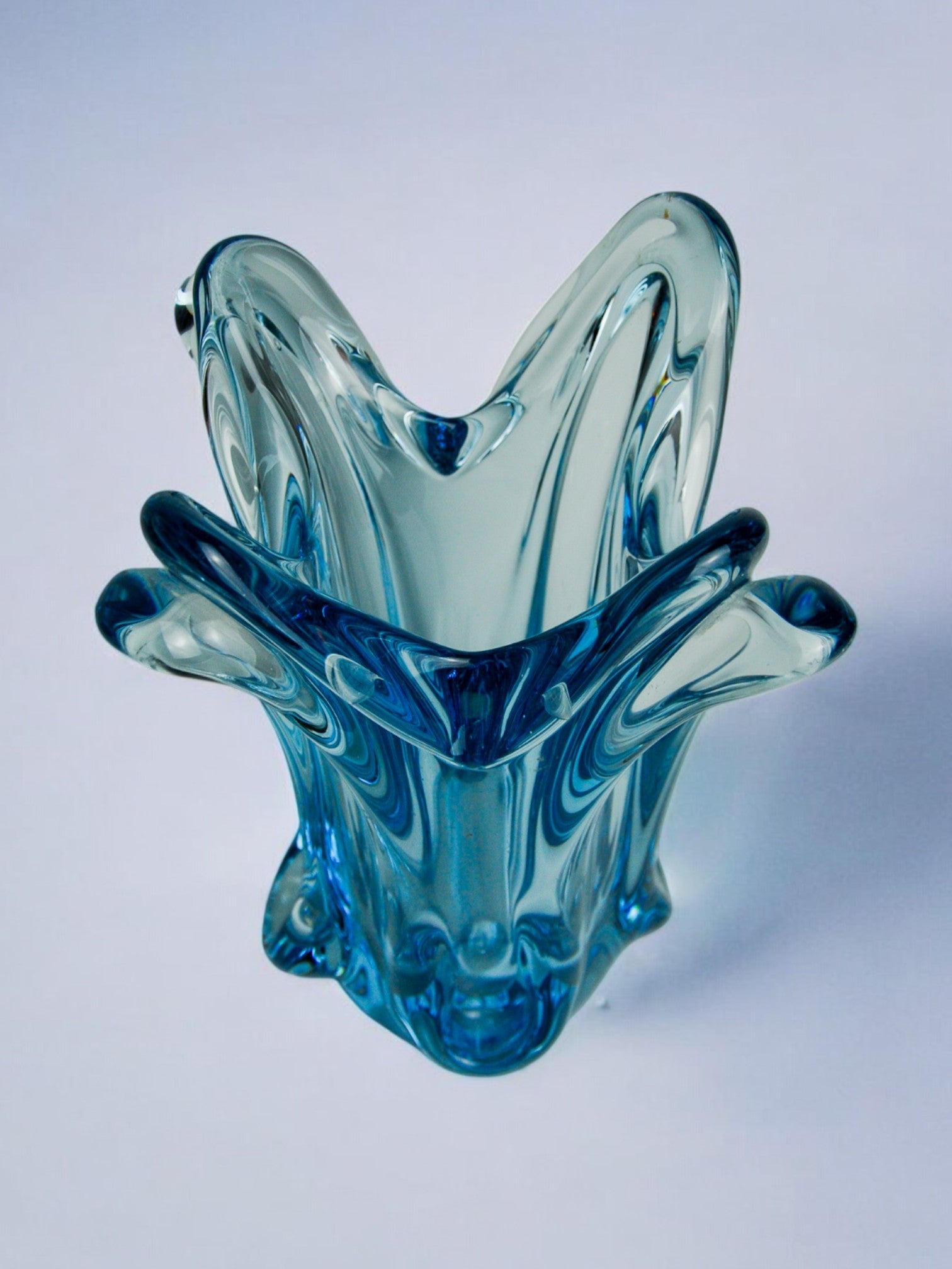 MURANO ARCHIMEDE SEGUSO ムラノ ブルー グラス Blue seguso vase in murano glass, italy, 1970 – Malamar Studio