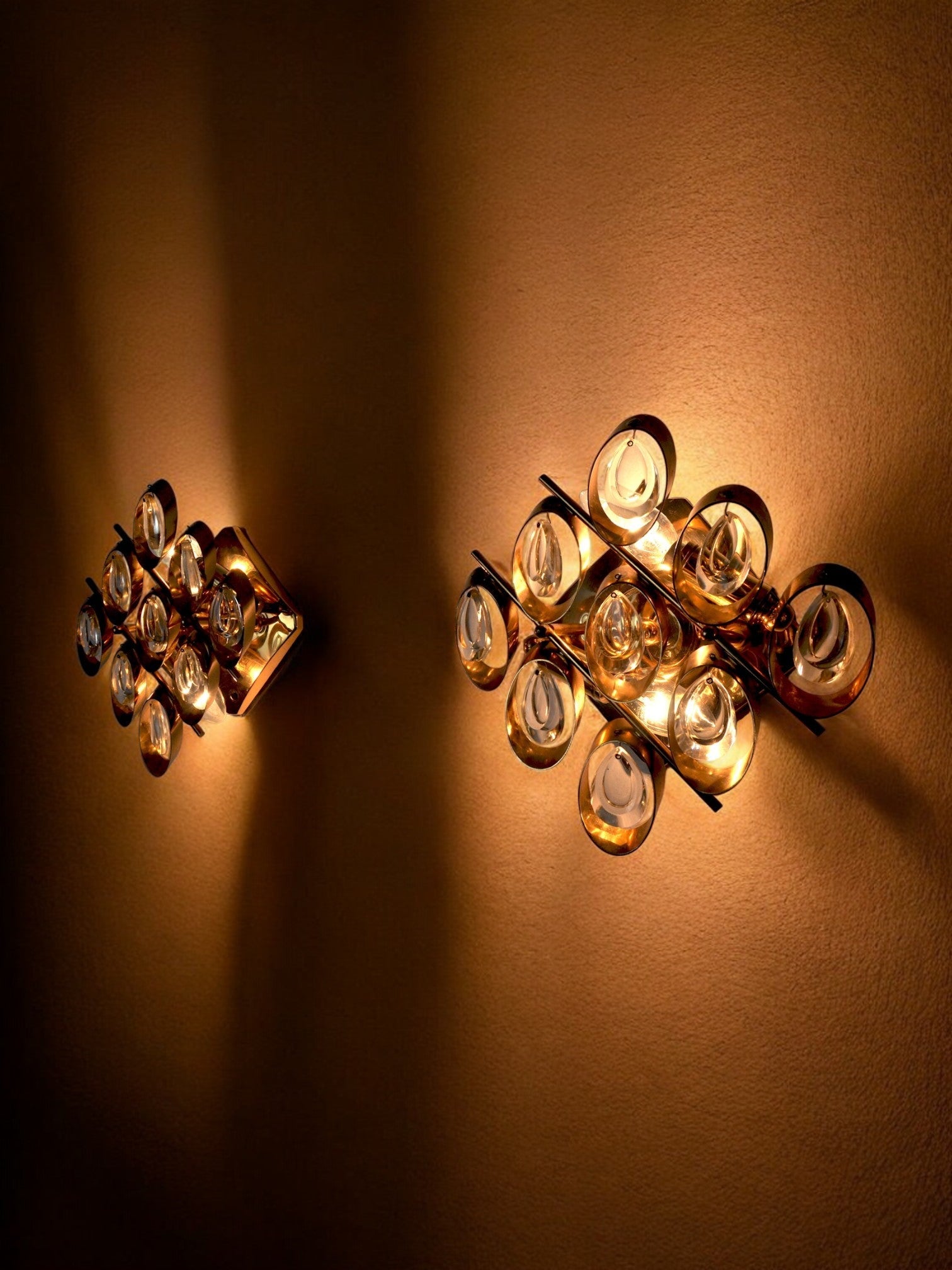 Pair of oscar torlasco sconces, murano glass, italy, 1970