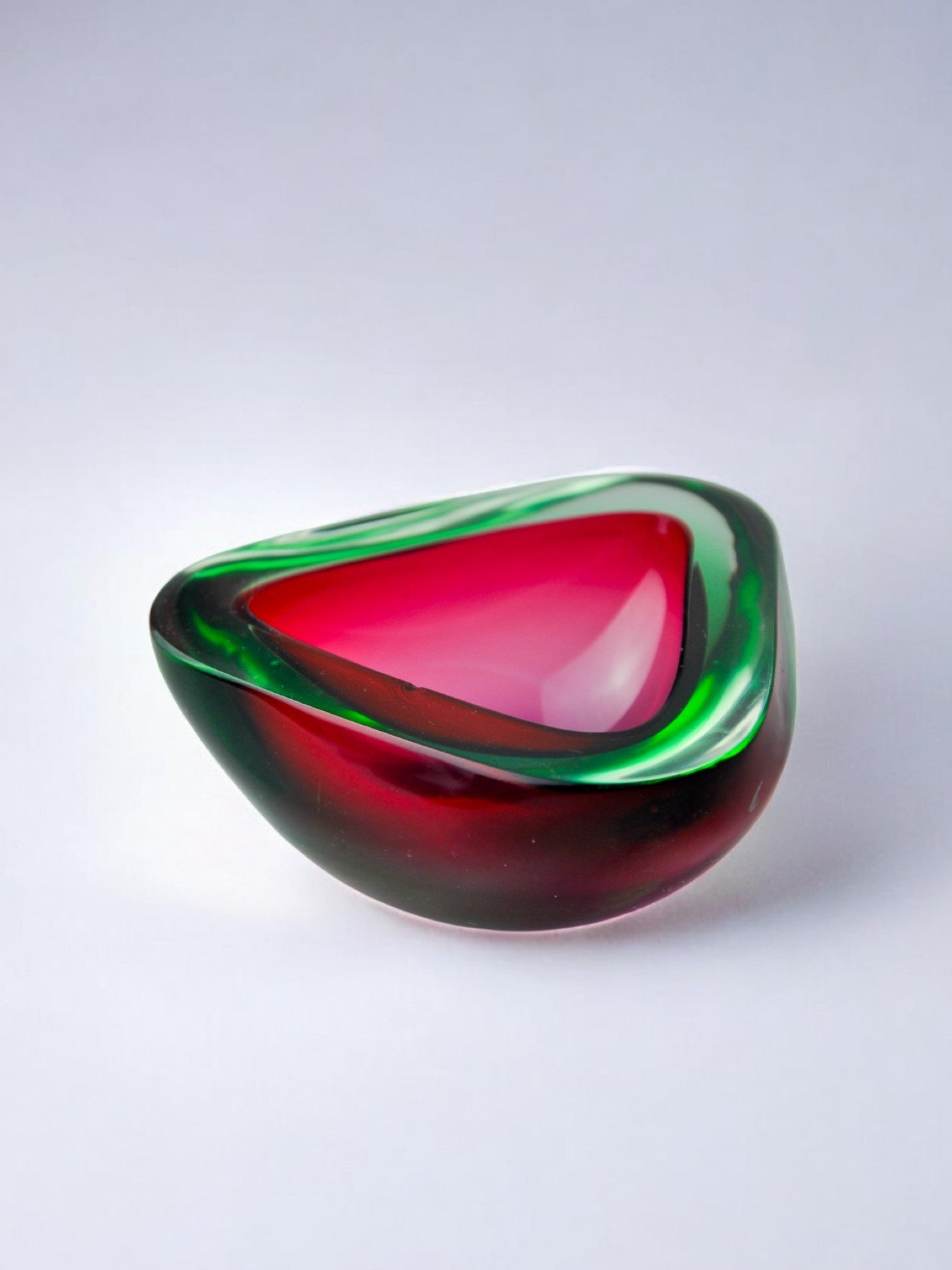 Red and Green Sommerso ashtray by Seguso, Murano glass, Italy, 1970's