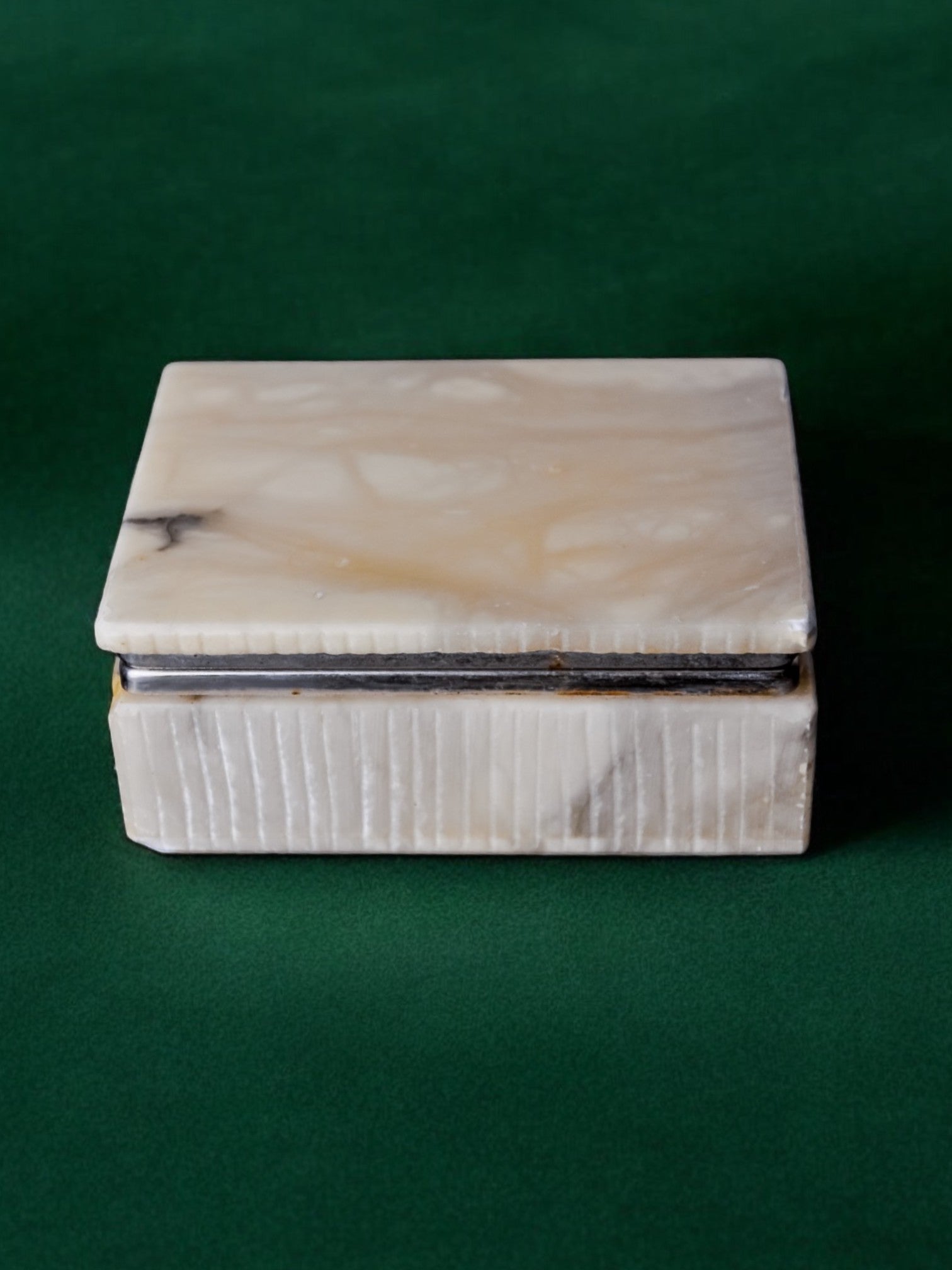 Alabaster vanity box by Romano Bianchi, Italy, circa 1970's