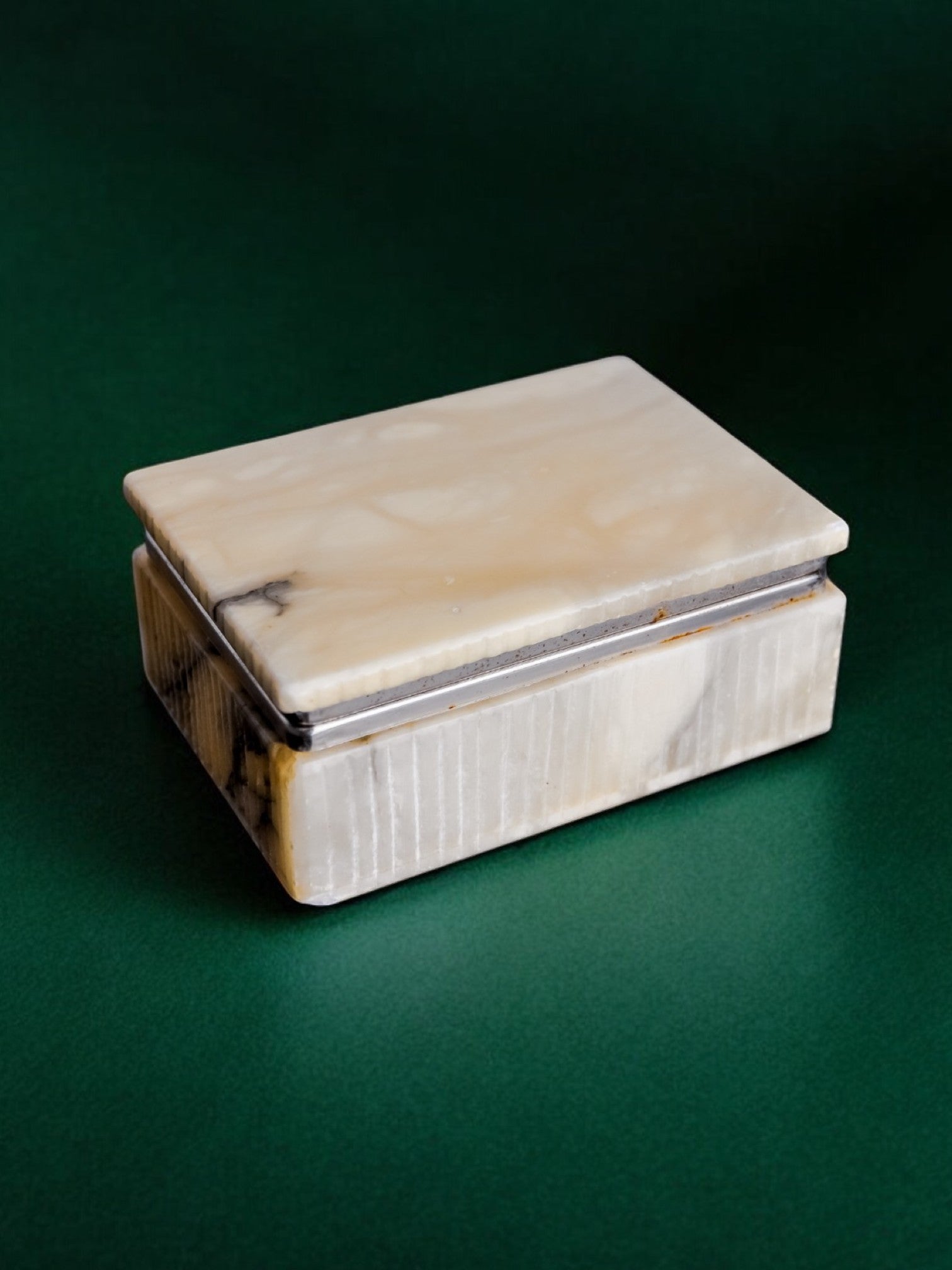Alabaster vanity box by Romano Bianchi, Italy, circa 1970's