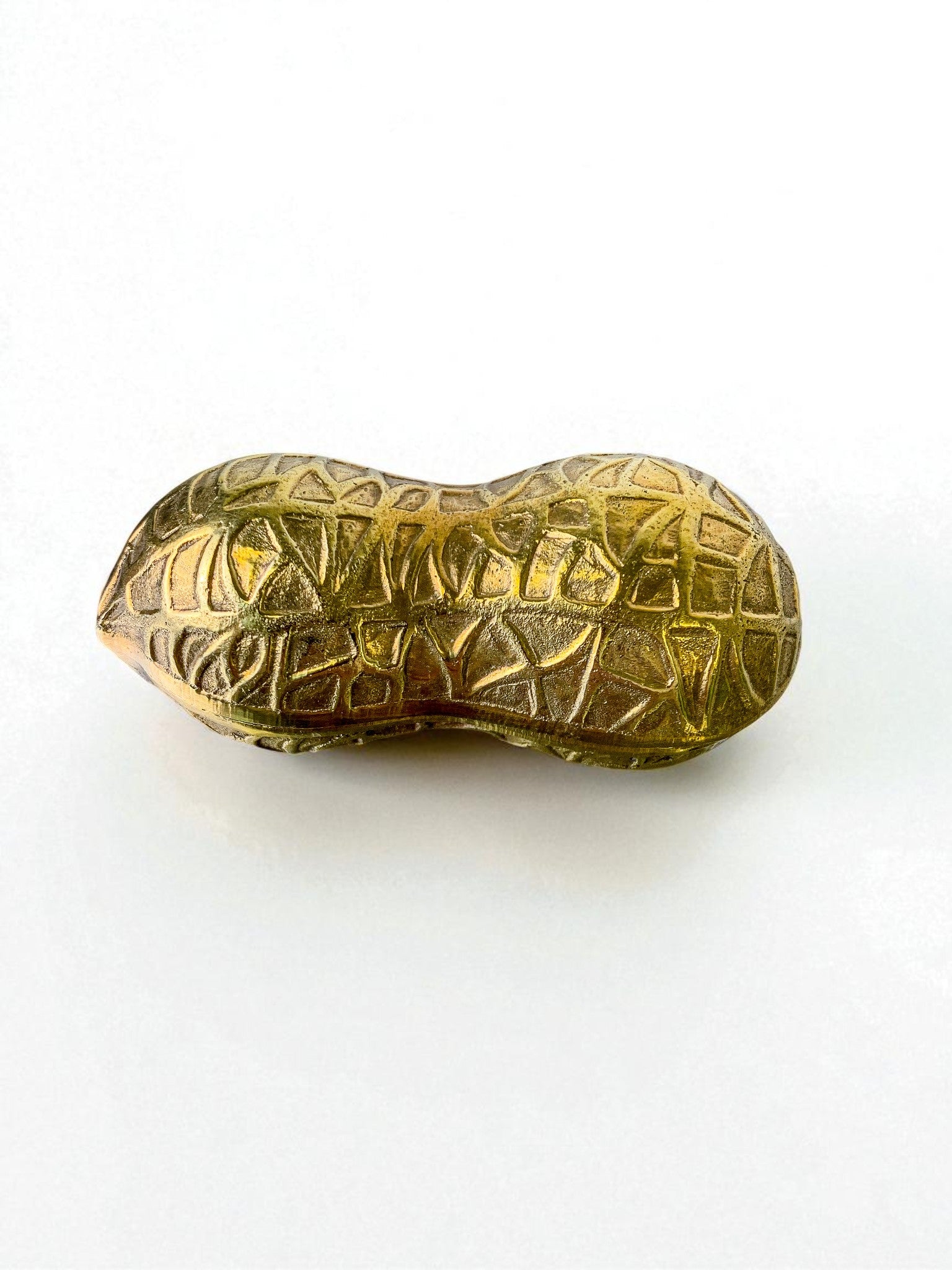 Italian Peanut shaped jewelry box in brass, Italy, 1970's