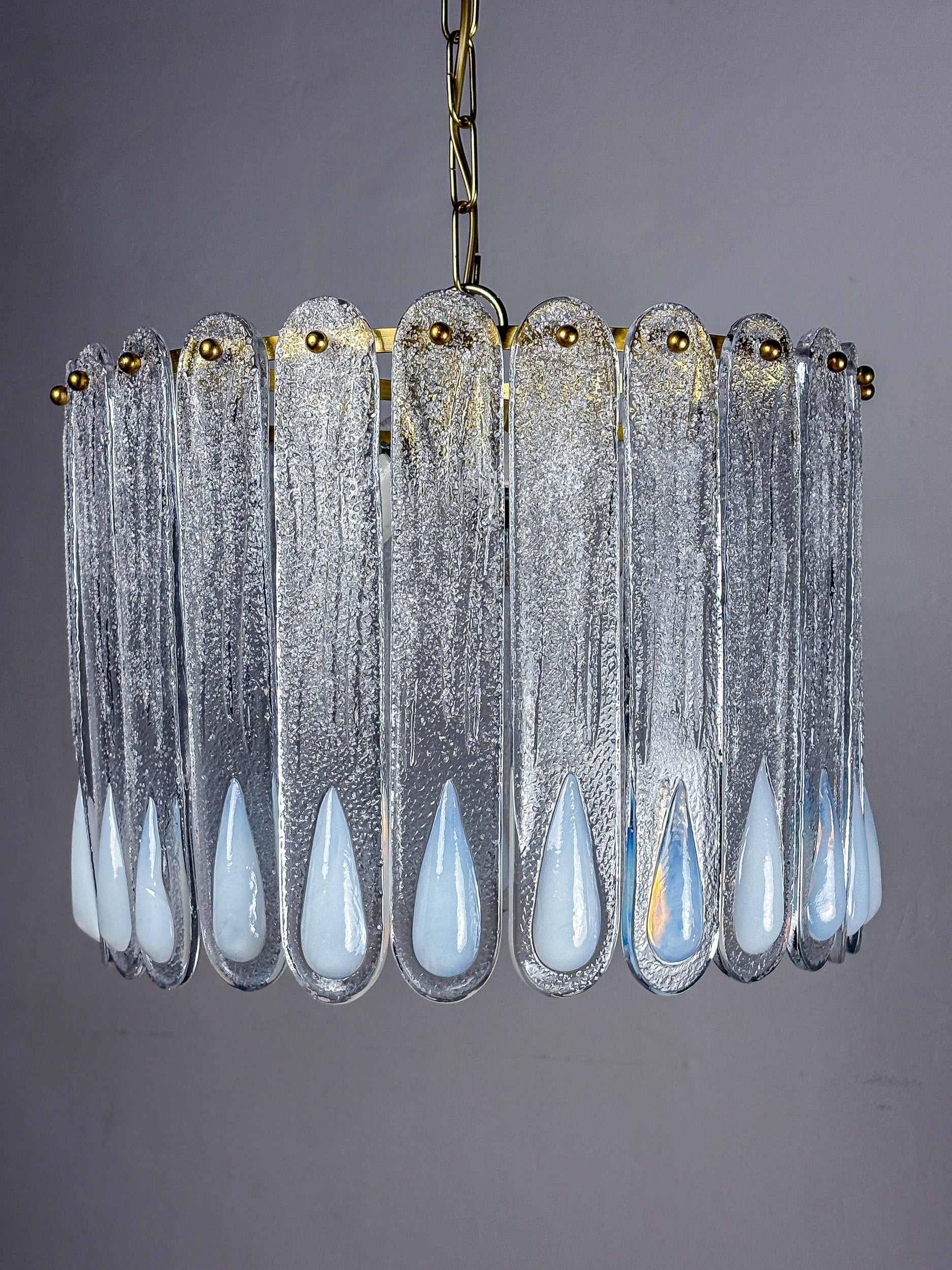 Murano Mazzega Chandelier, Iridescent White Frosted Glass, Italy 1960