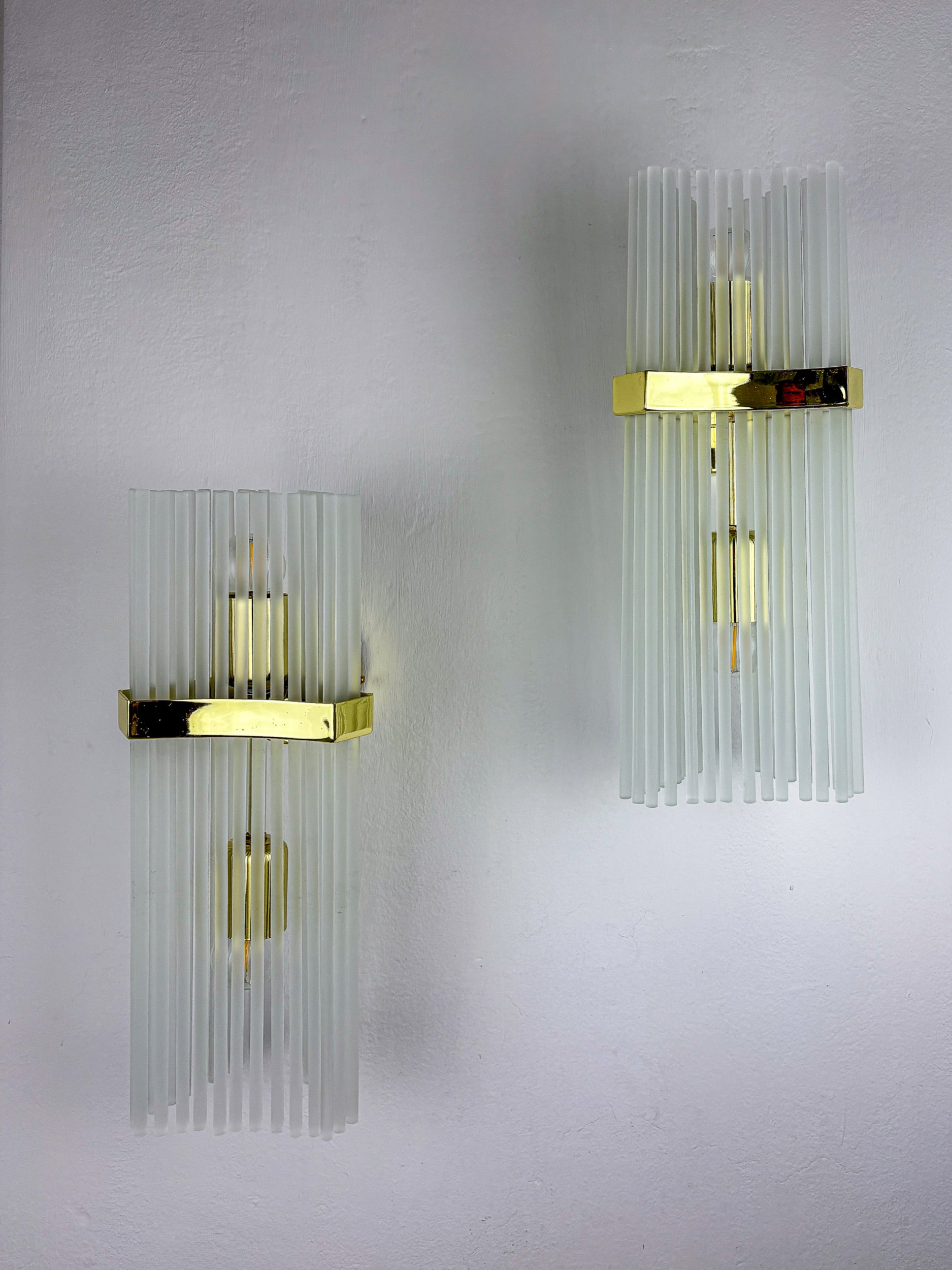 Pair of wall lights from Sciolari for Lightolier, Circa 1970, Italy