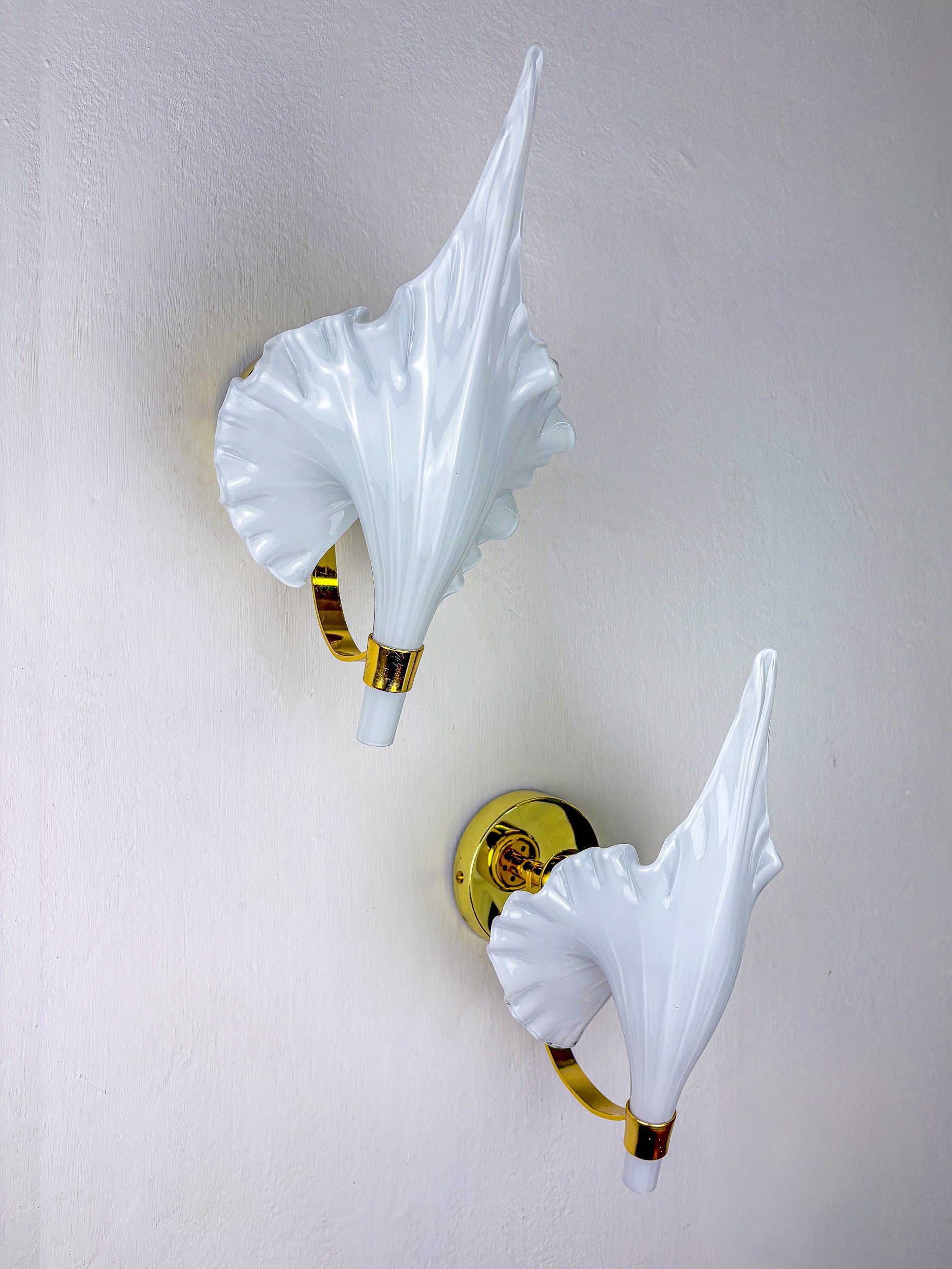 Pair of Italian "Calla Lily" Leaf-Shaped Wall Sconces, Murano Glass & Gilt Brass, Circa 1970's
