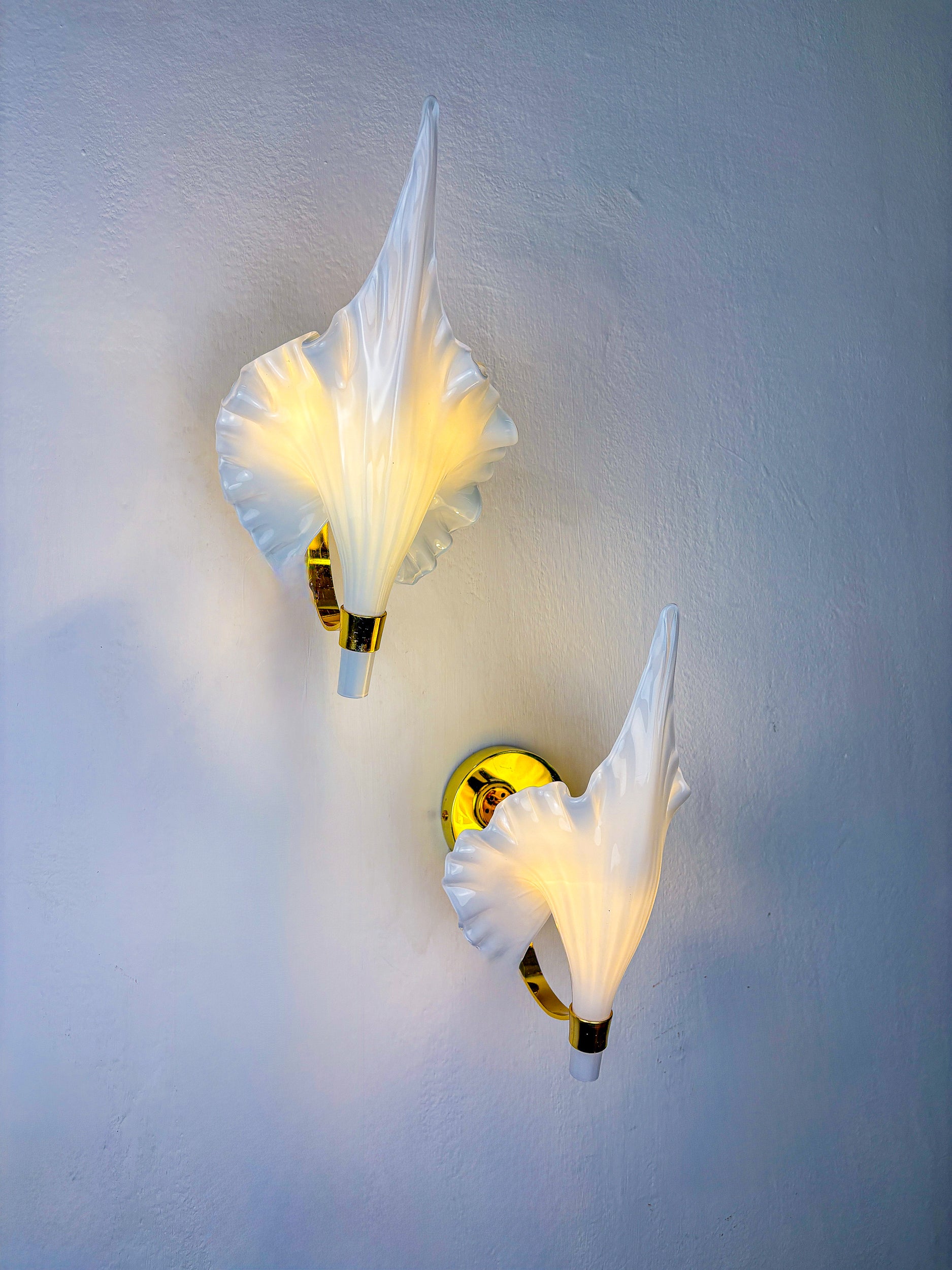 Pair of Italian "Calla Lily" Leaf-Shaped Wall Sconces, Murano Glass & Gilt Brass, Circa 1970's