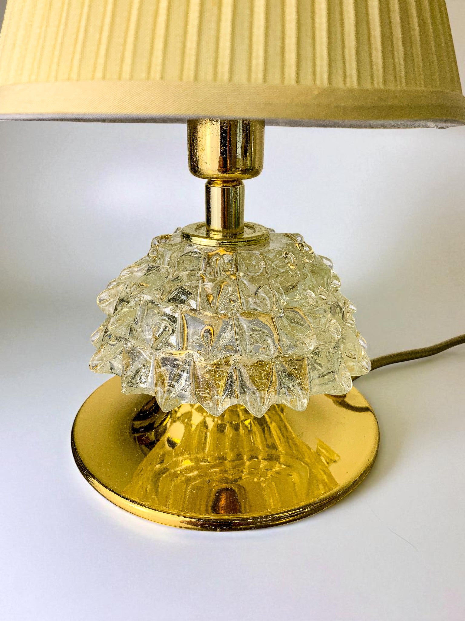 Italian Barovier Murano Rostrato Glass and Brass Table Lamp, 1940s