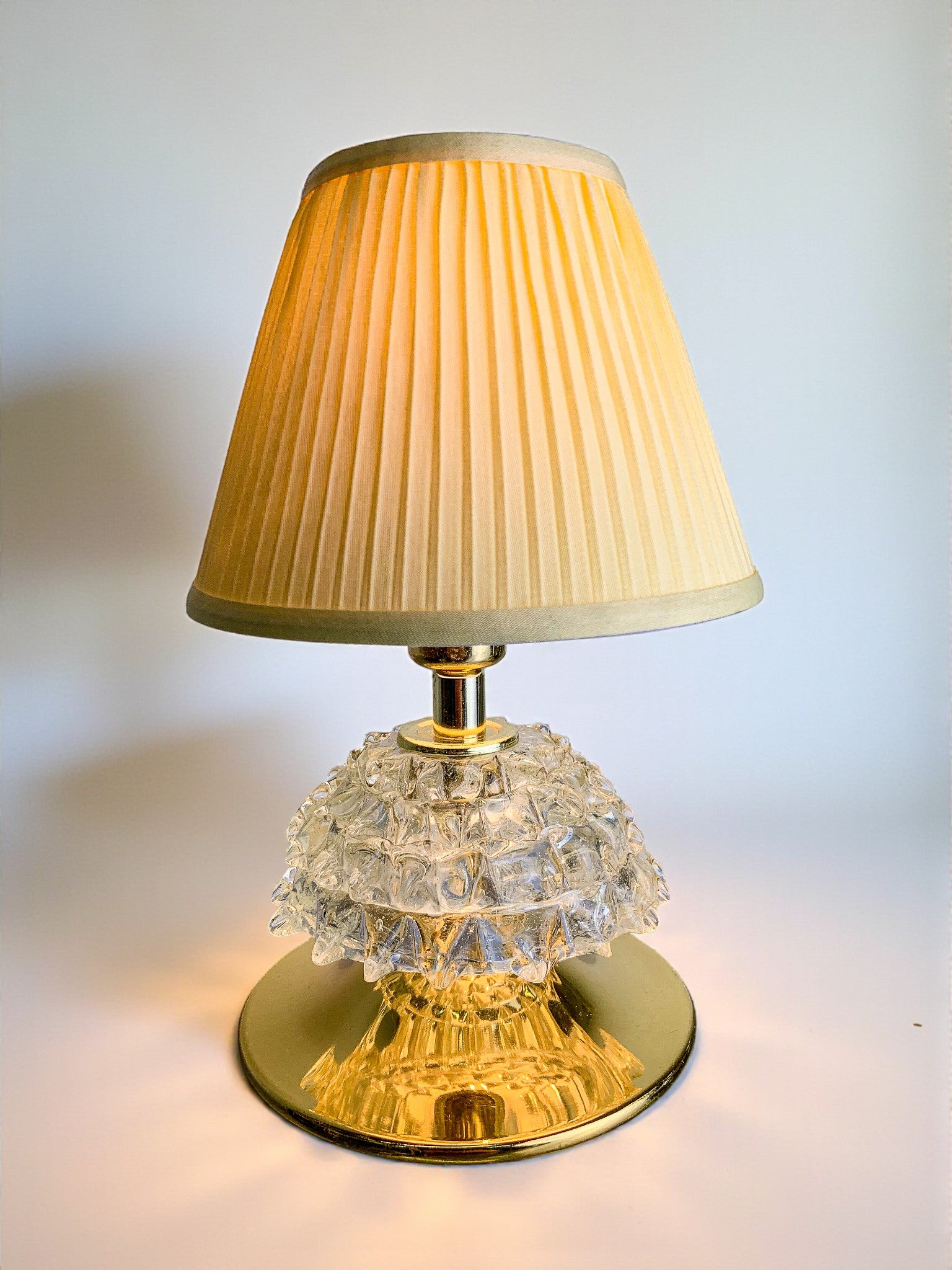 Italian Barovier Murano Rostrato Glass and Brass Table Lamp, 1940s