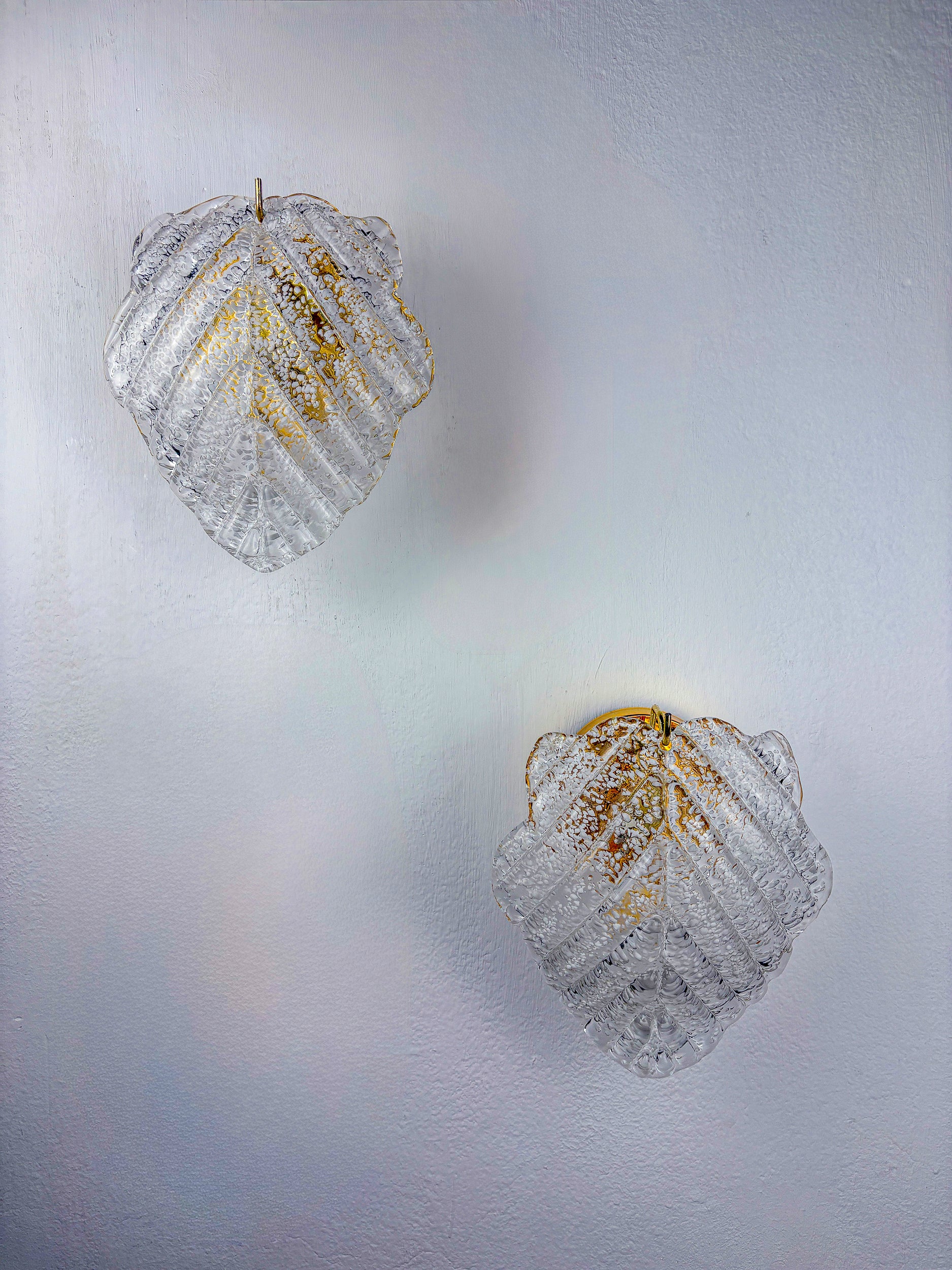 Pair of "Leaf" Frosted Murano glass wall sconces, Italy, 1970's