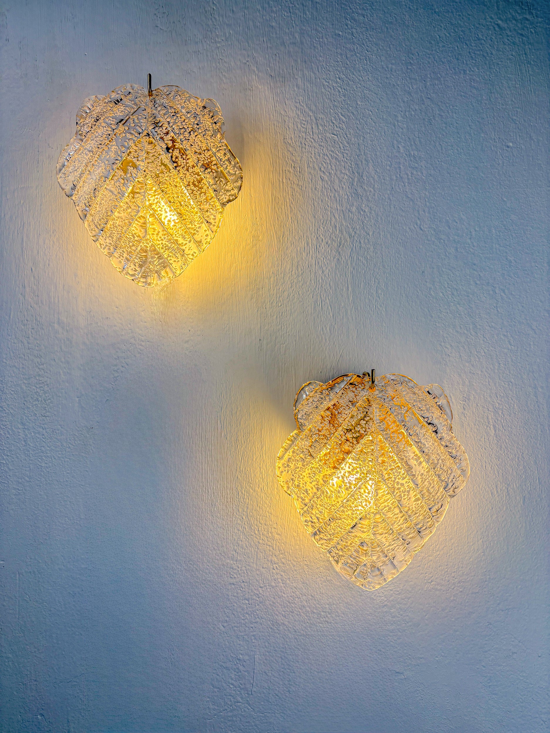 Pair of "Leaf" Frosted Murano glass wall sconces, Italy, 1970's