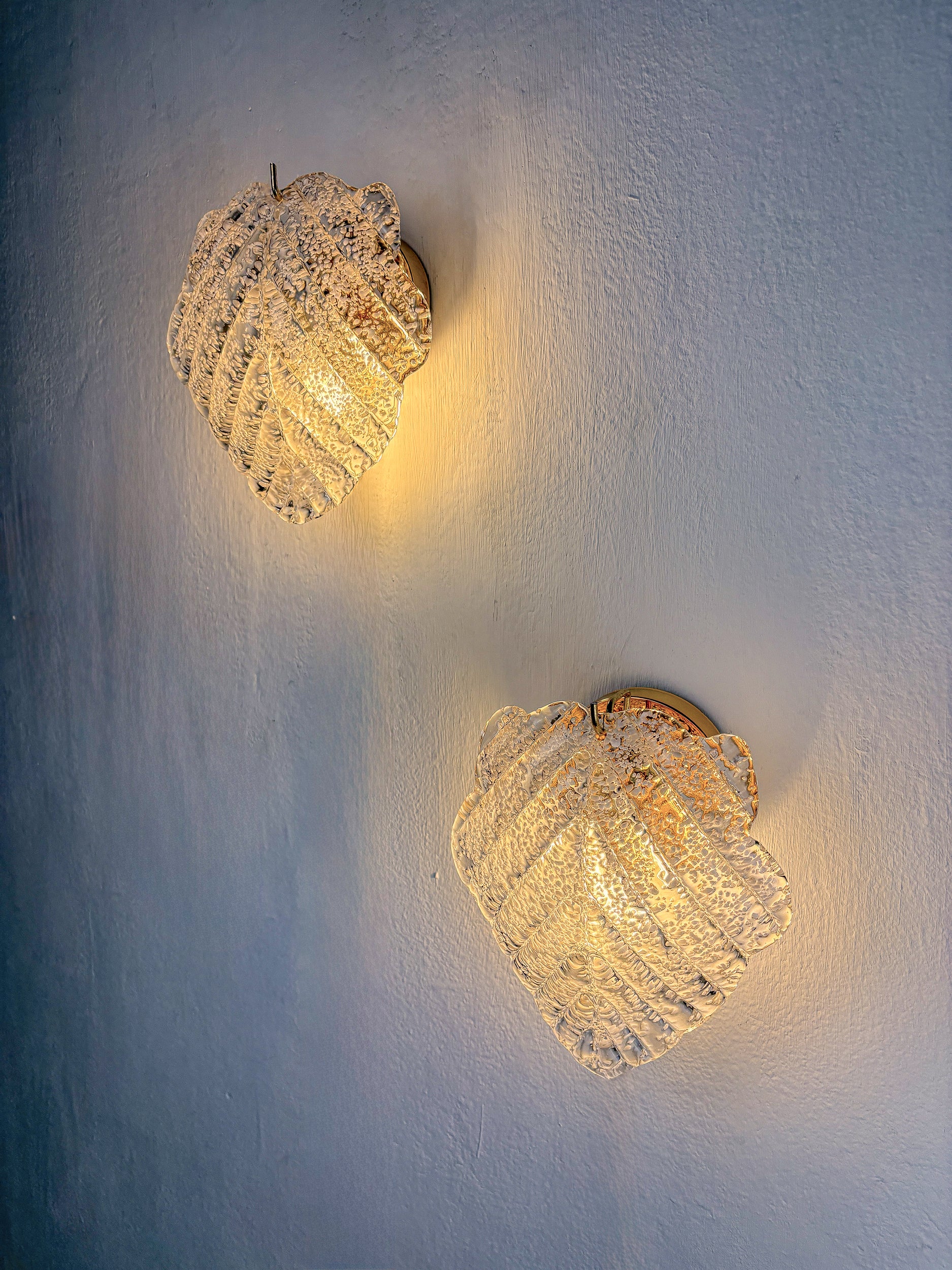 Pair of "Leaf" Frosted Murano glass wall sconces, Italy, 1970's