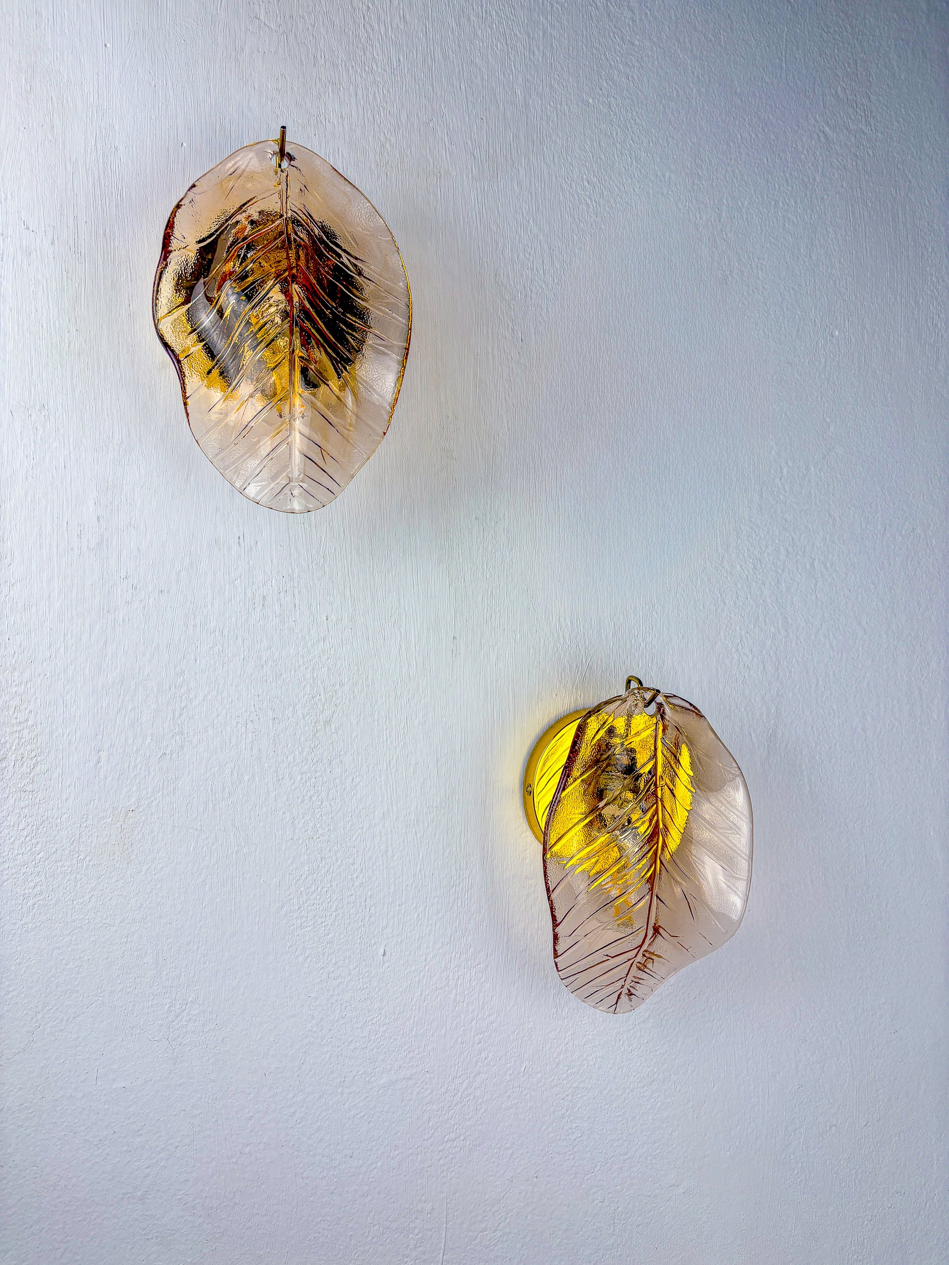 Pair of Italian "Leaf" Murano pink glass wall sconces, Circa 1970's