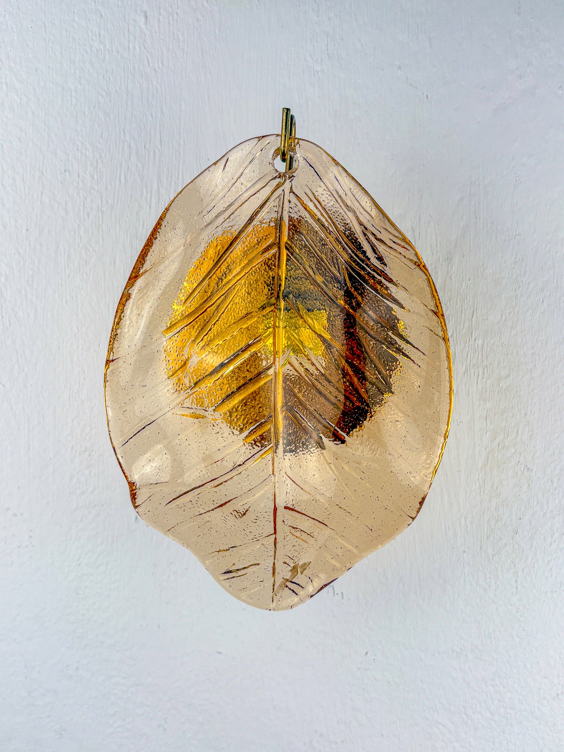 Italian "Leaf" Murano pink glass wall sconce, 1970's