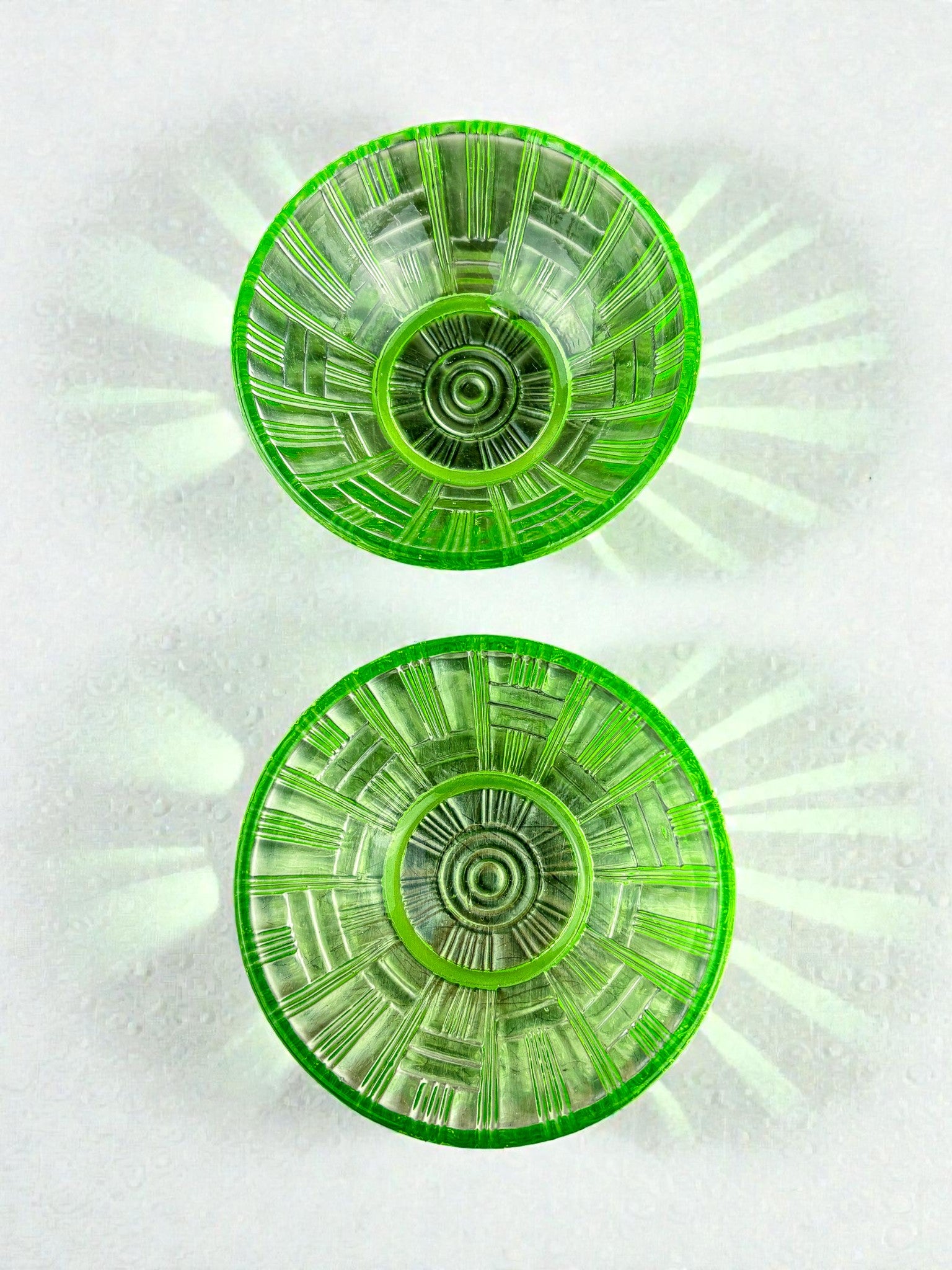 Green Uranium Glass Decorative Set of Bowls & Saucers, France, 1930s–1940s
