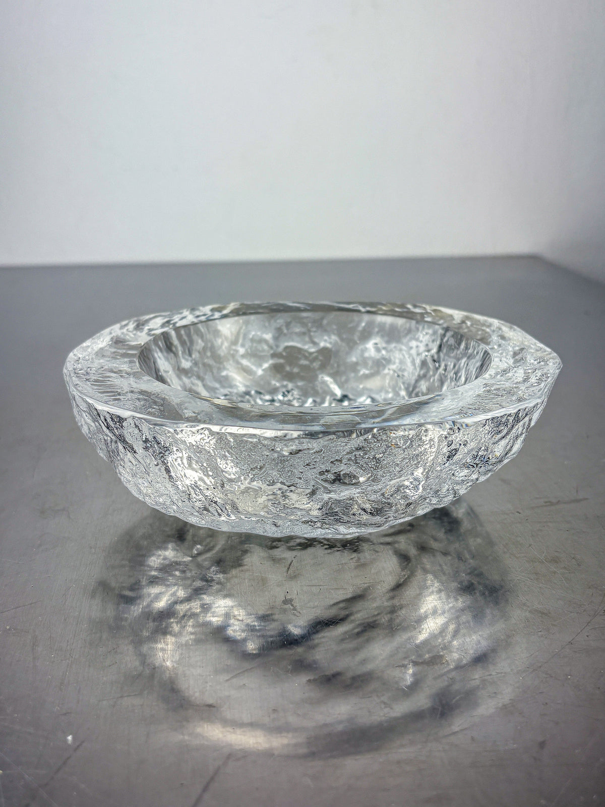 Brutalist "Iceberg" Vide poches, Textured Crystal Glass, Sweden, 1970's