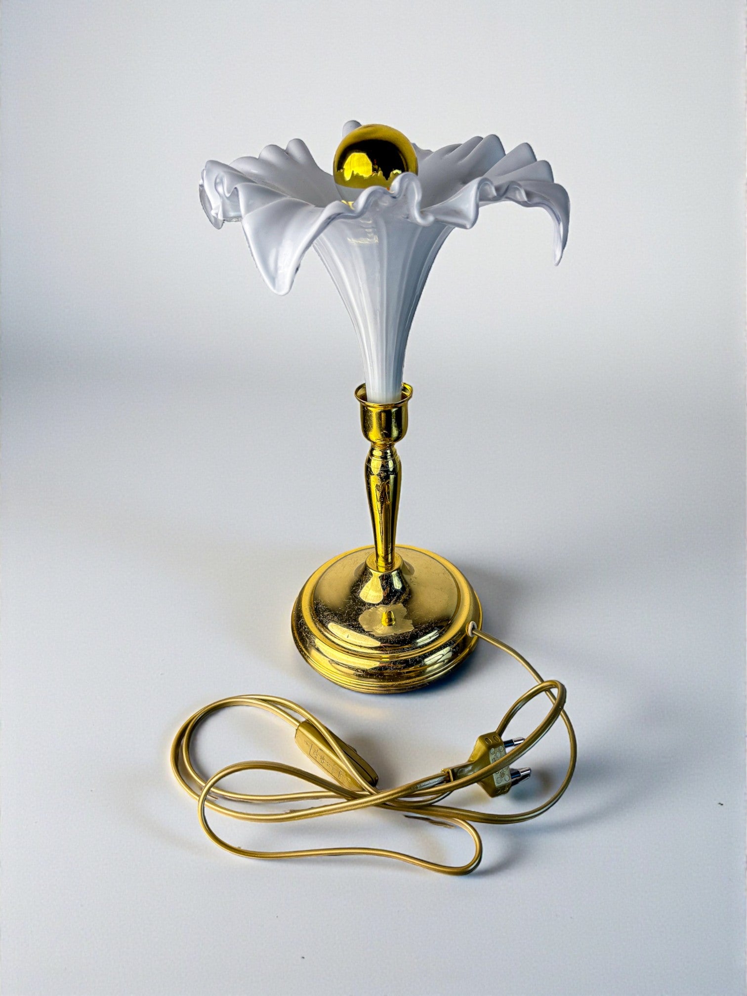 Italian White Calla Lily flower table lamp, murano glass, Circa 1970's