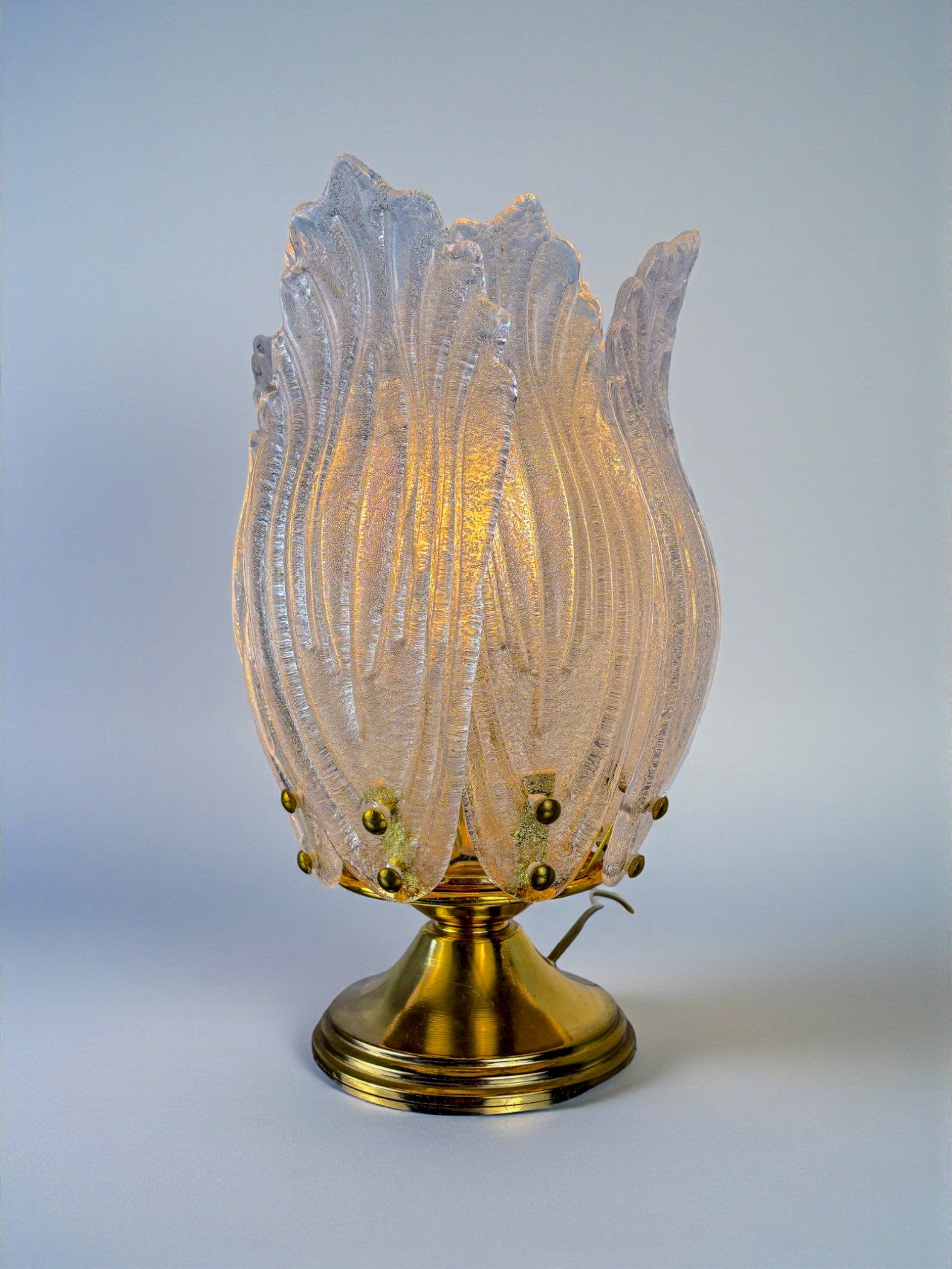 Large Italian Novaresi  Murano glass leaf shaped table lamp, italy, 1970's
